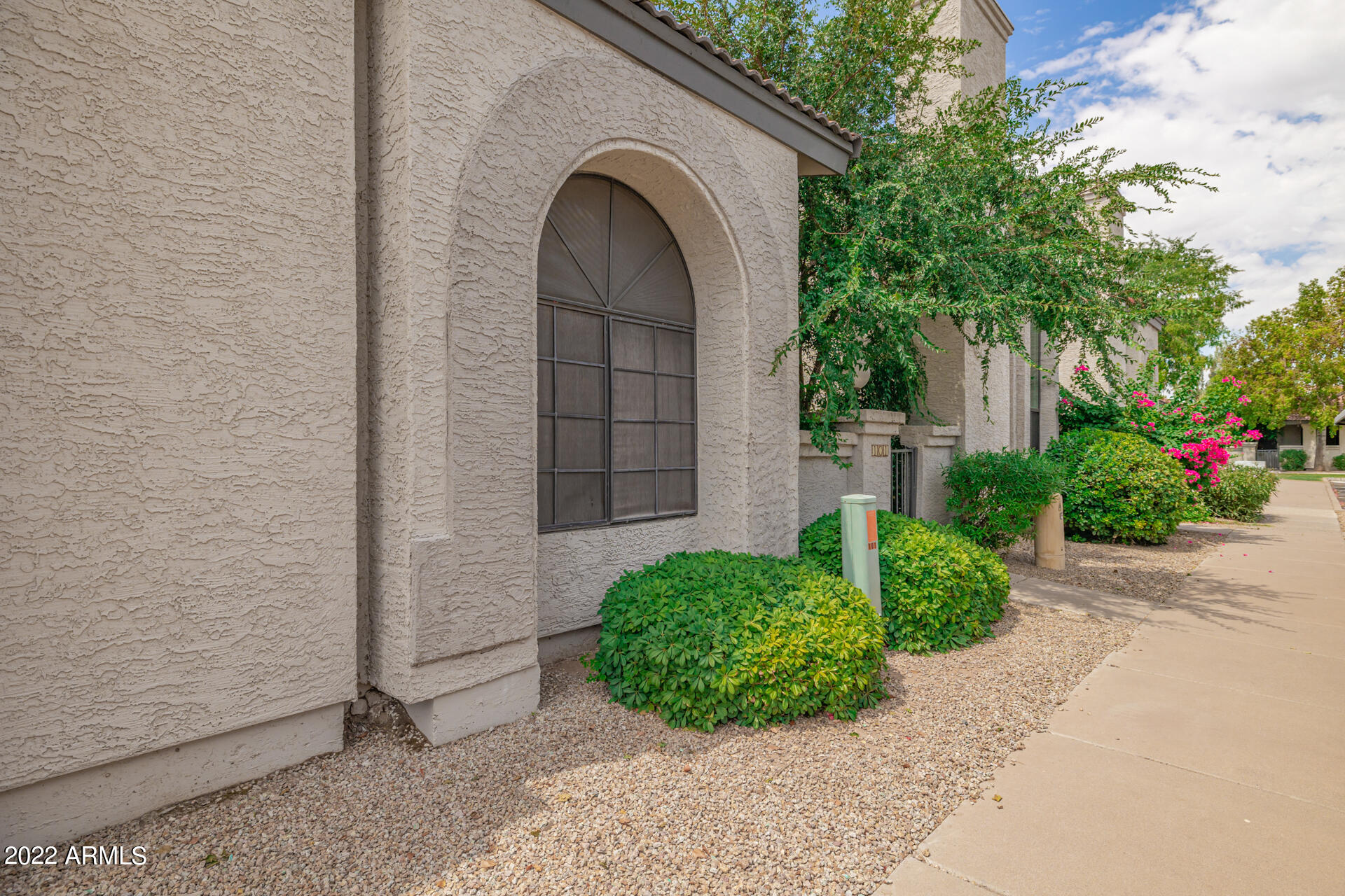 1718 S LONGMORE -- # 101