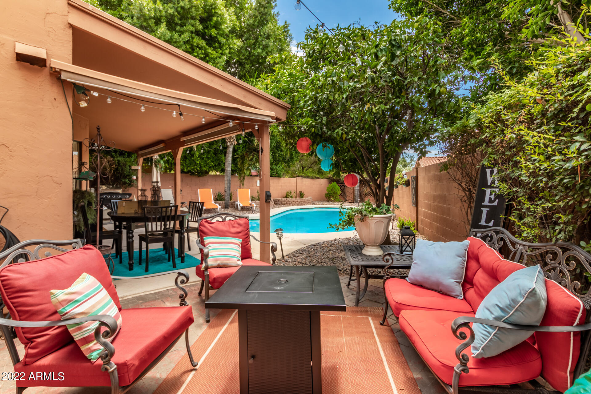 9573 E WINDROSE Drive