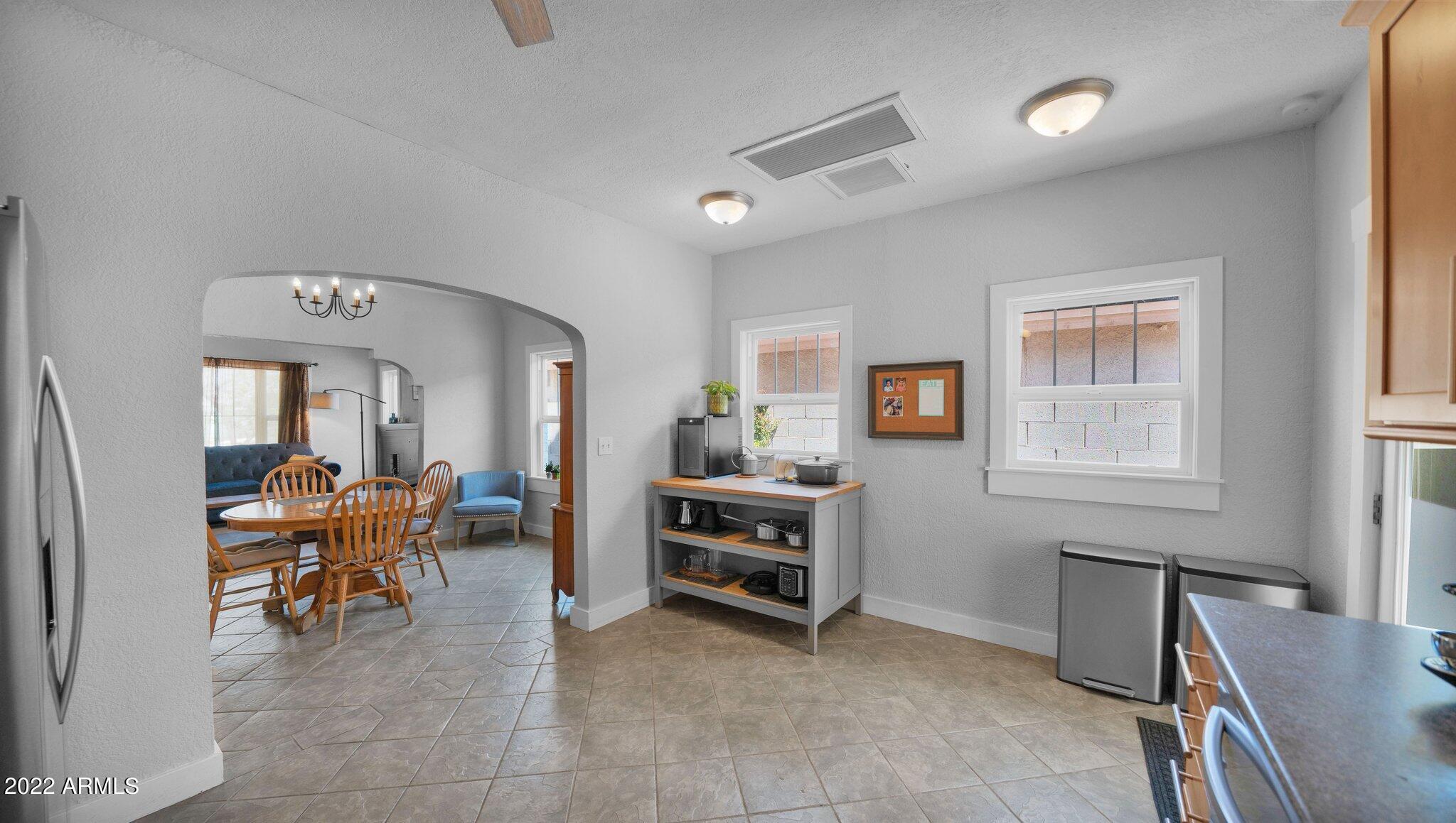 2229 N 21st Place
