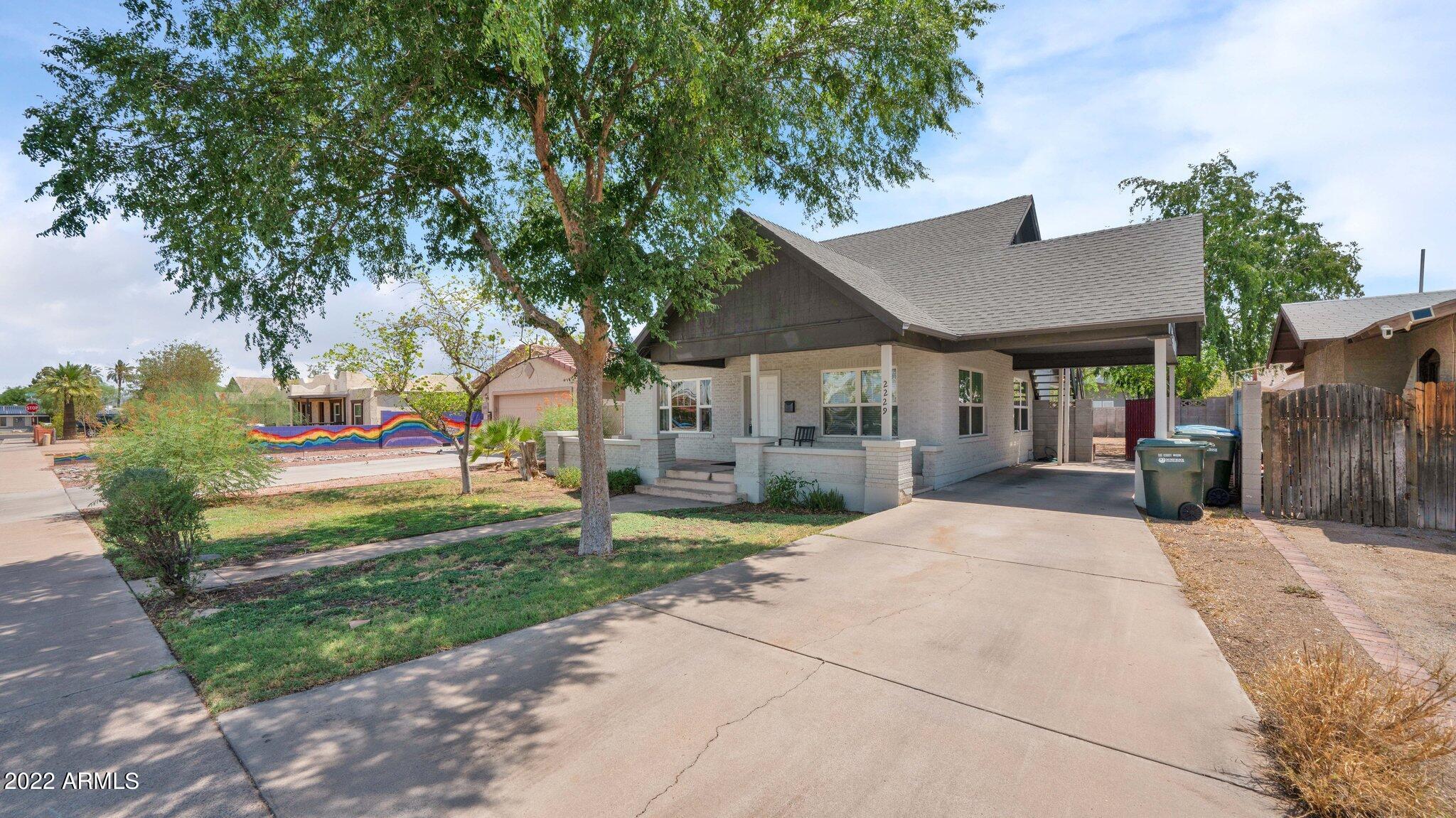 2229 N 21st Place