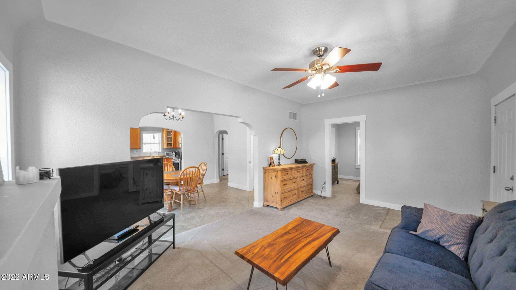 2229 N 21st Place