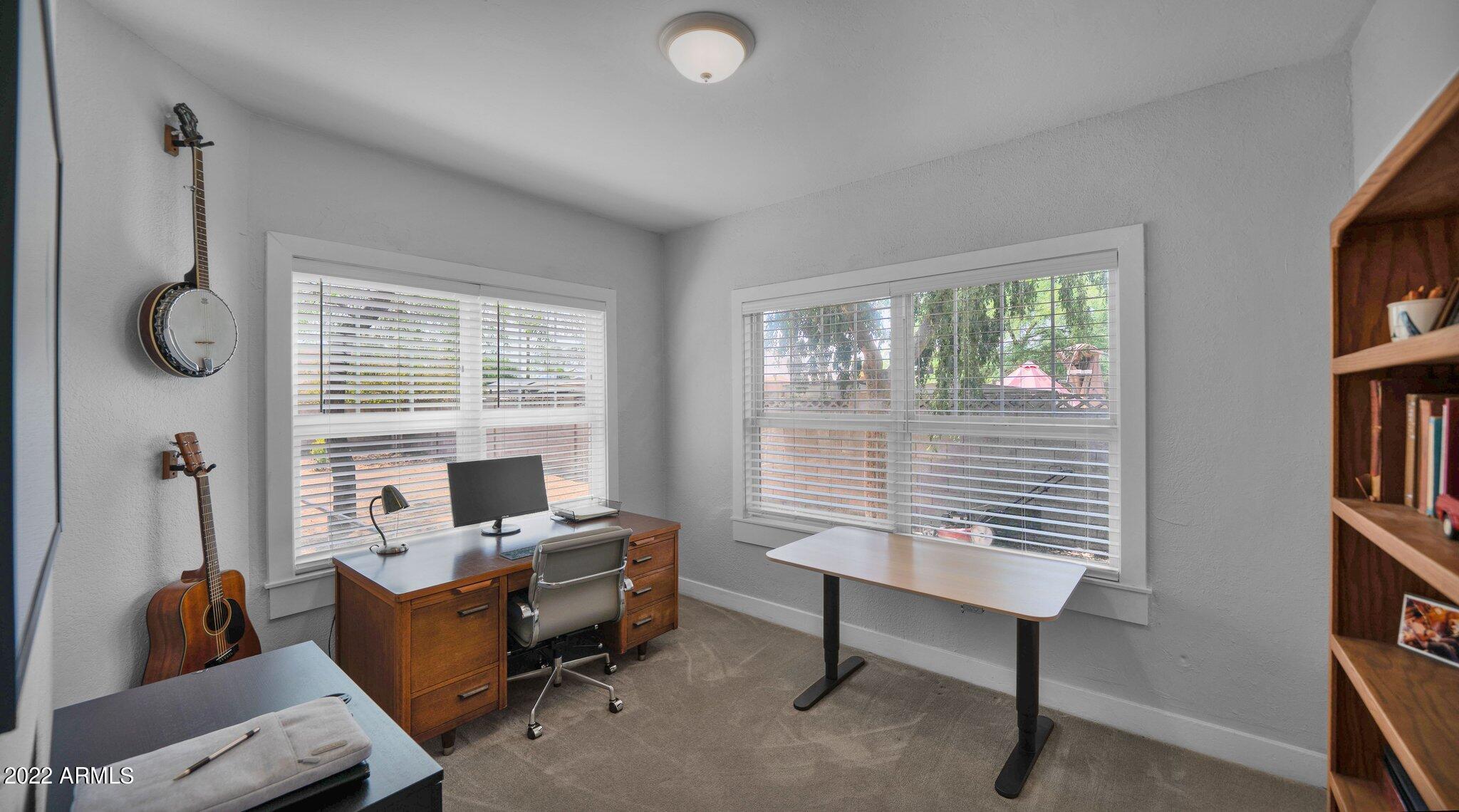 2229 N 21st Place
