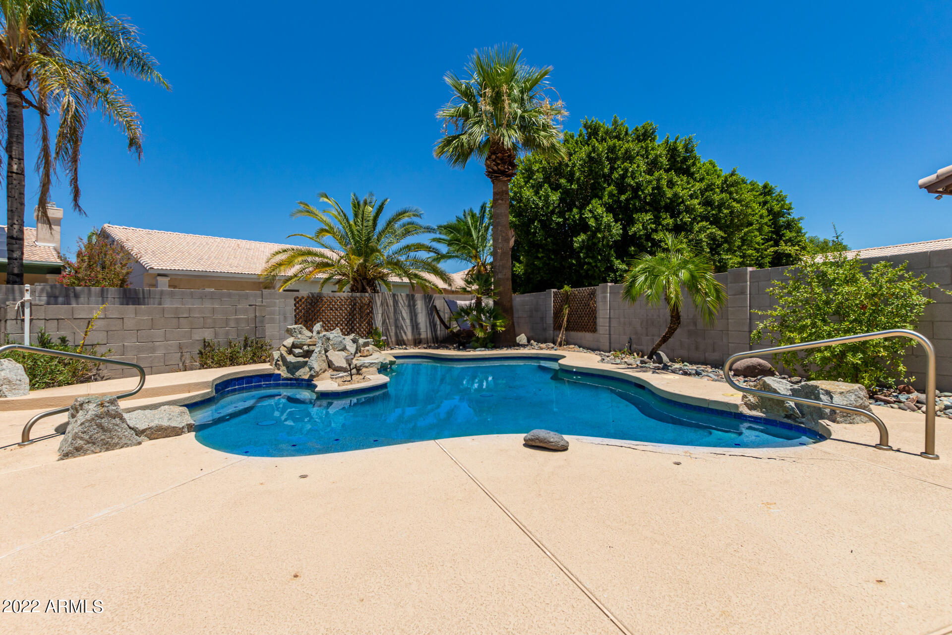 314 W MURIEL Drive