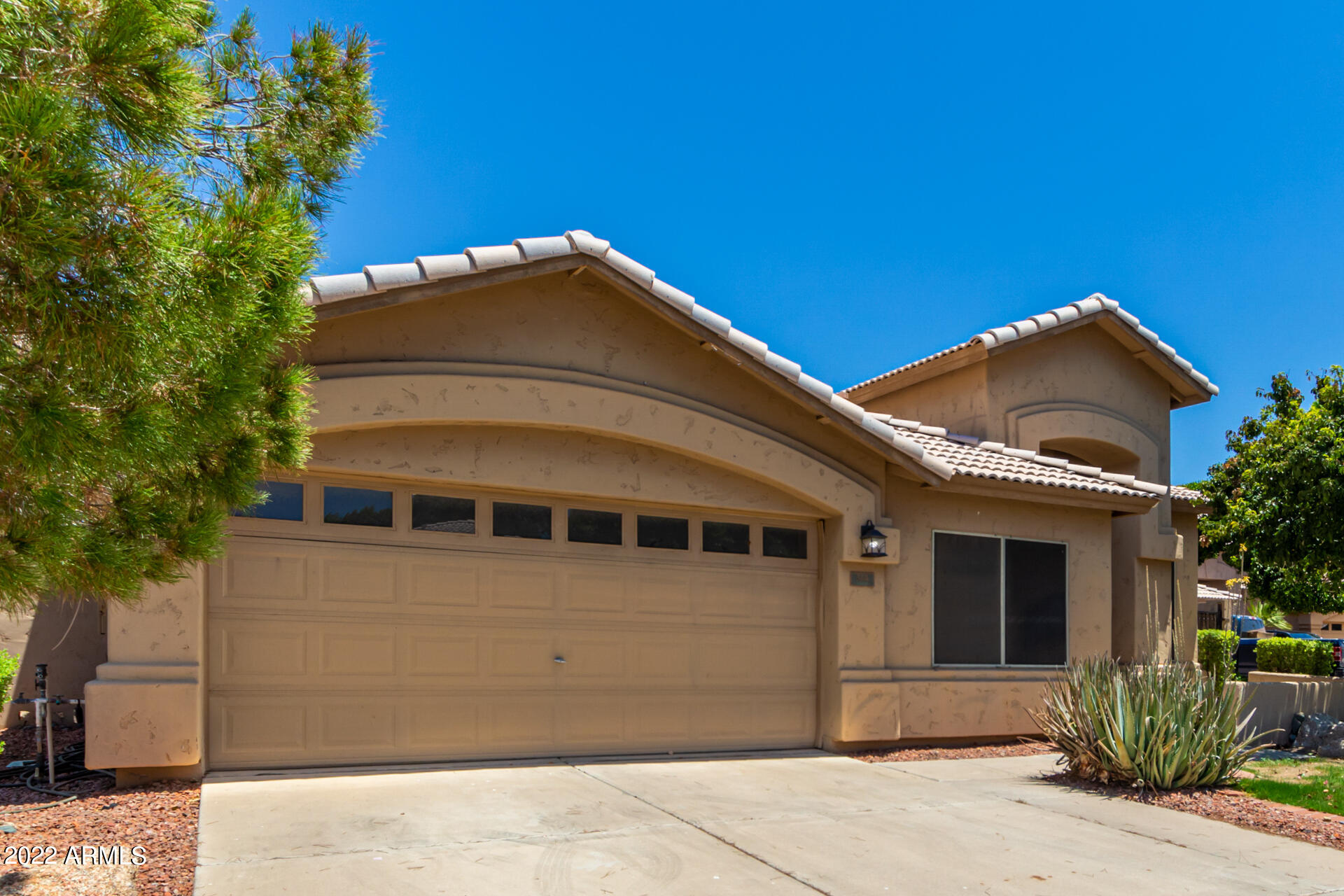 314 W MURIEL Drive
