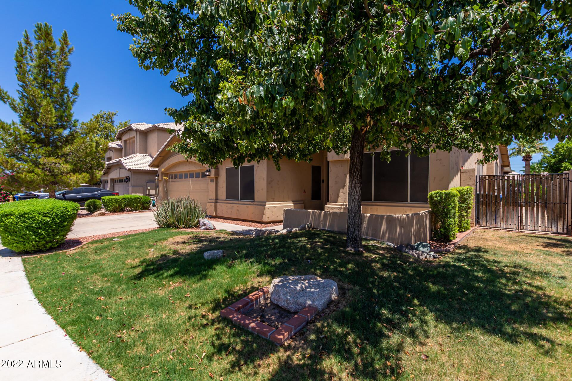 314 W MURIEL Drive