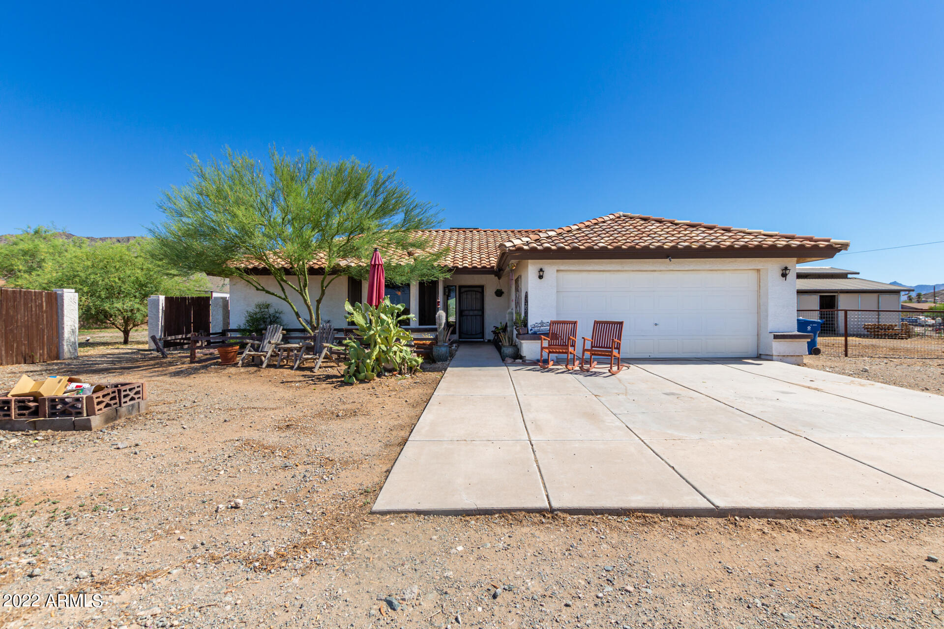 3121 W ELLIOT Road