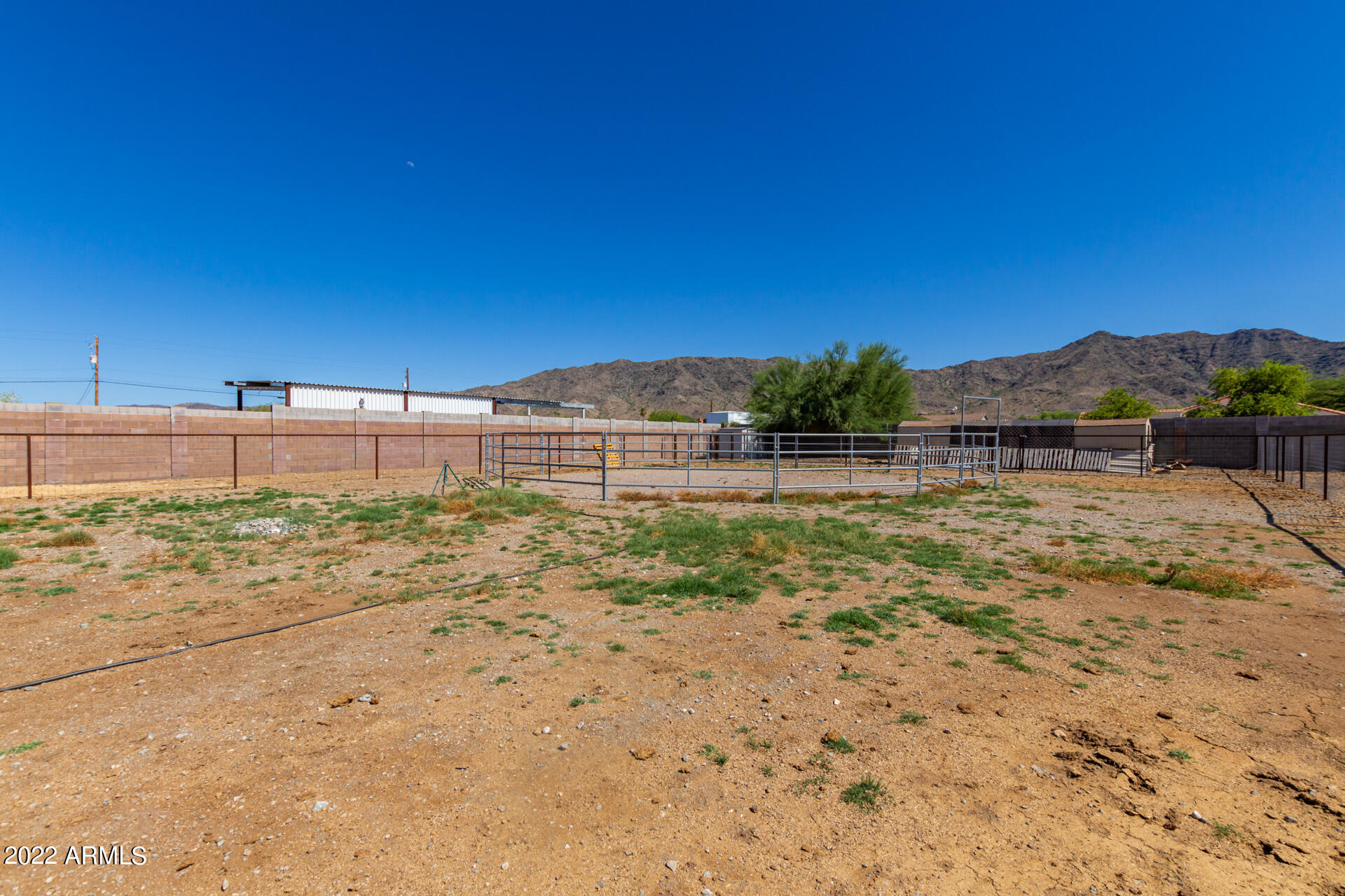3121 W ELLIOT Road