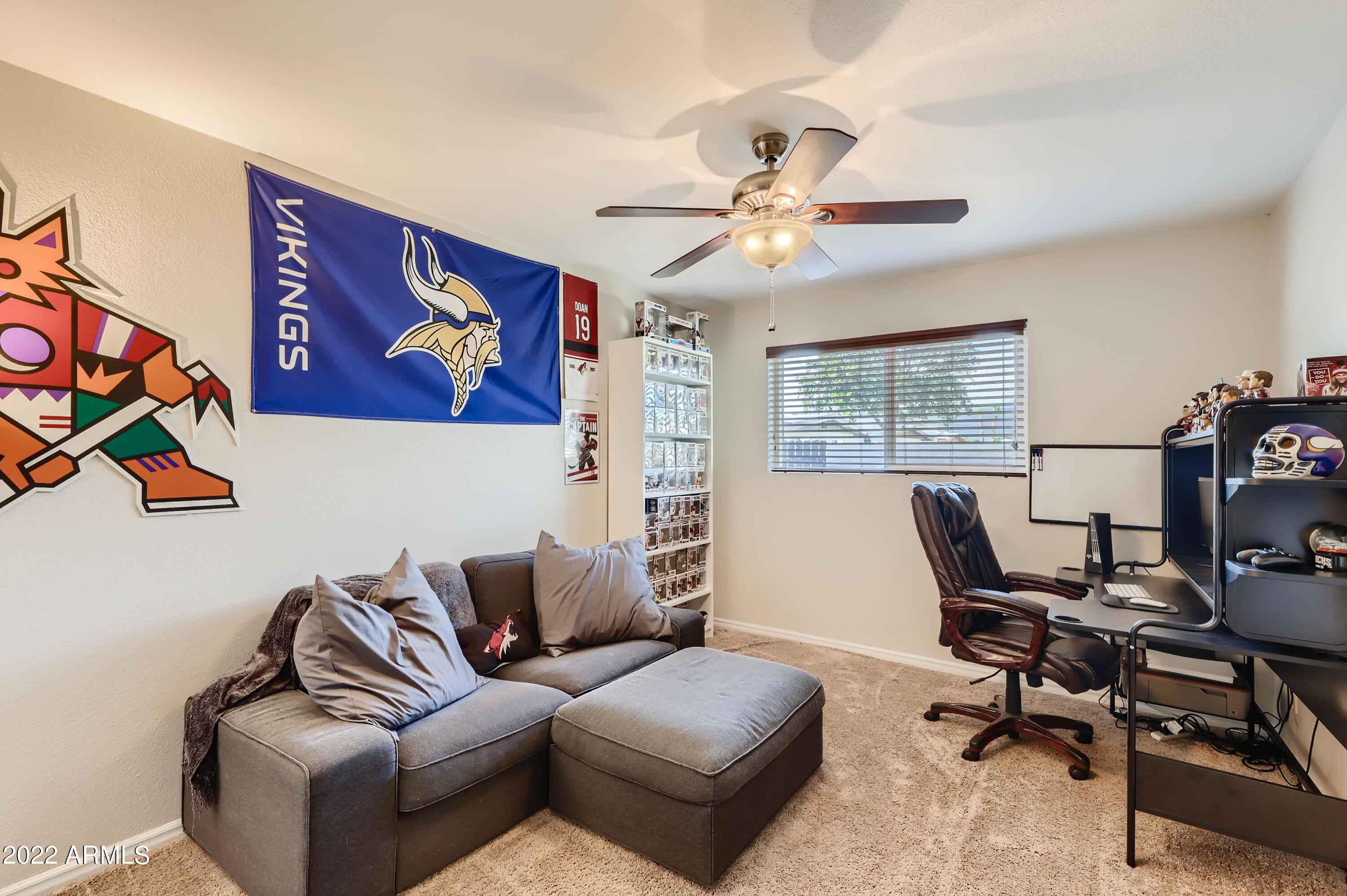410 W LAGUNA Drive