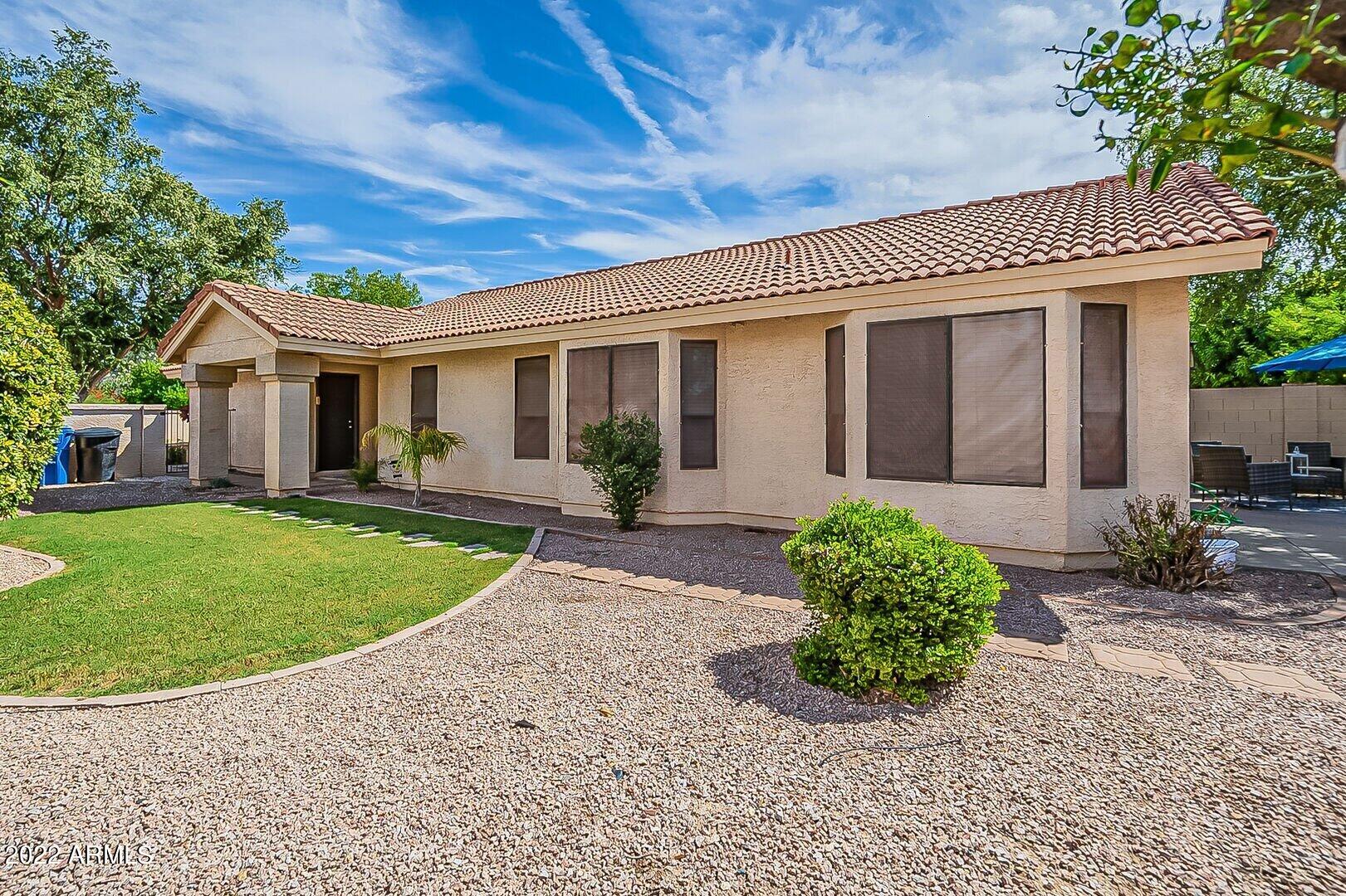 967 W BARBADOS Drive