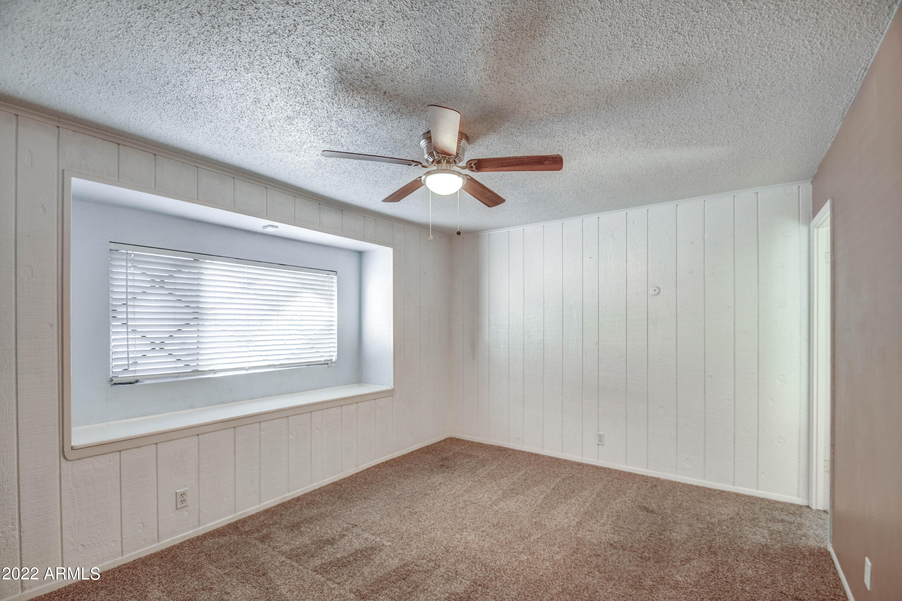 3943 W OCOTILLO Road