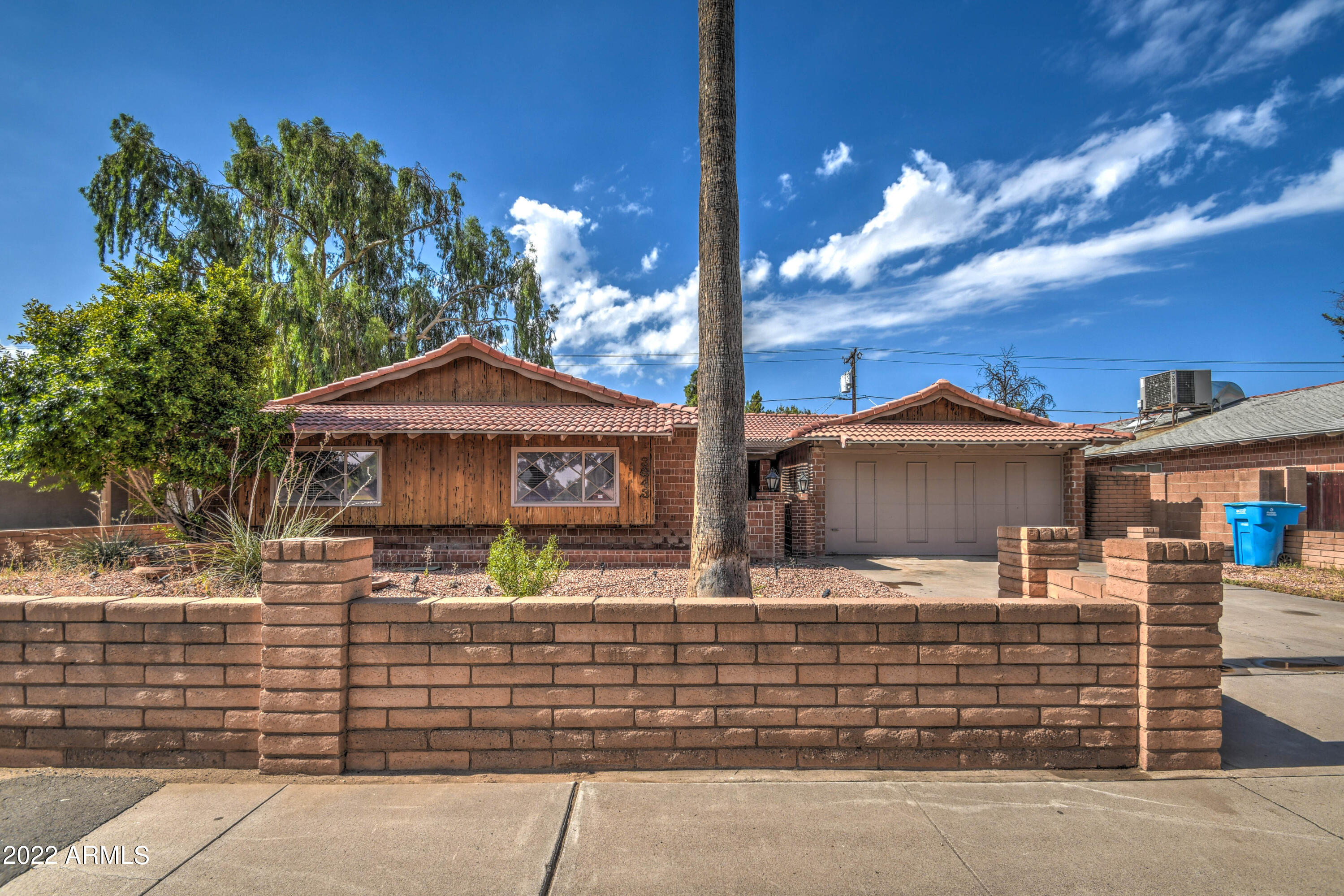 3943 W OCOTILLO Road