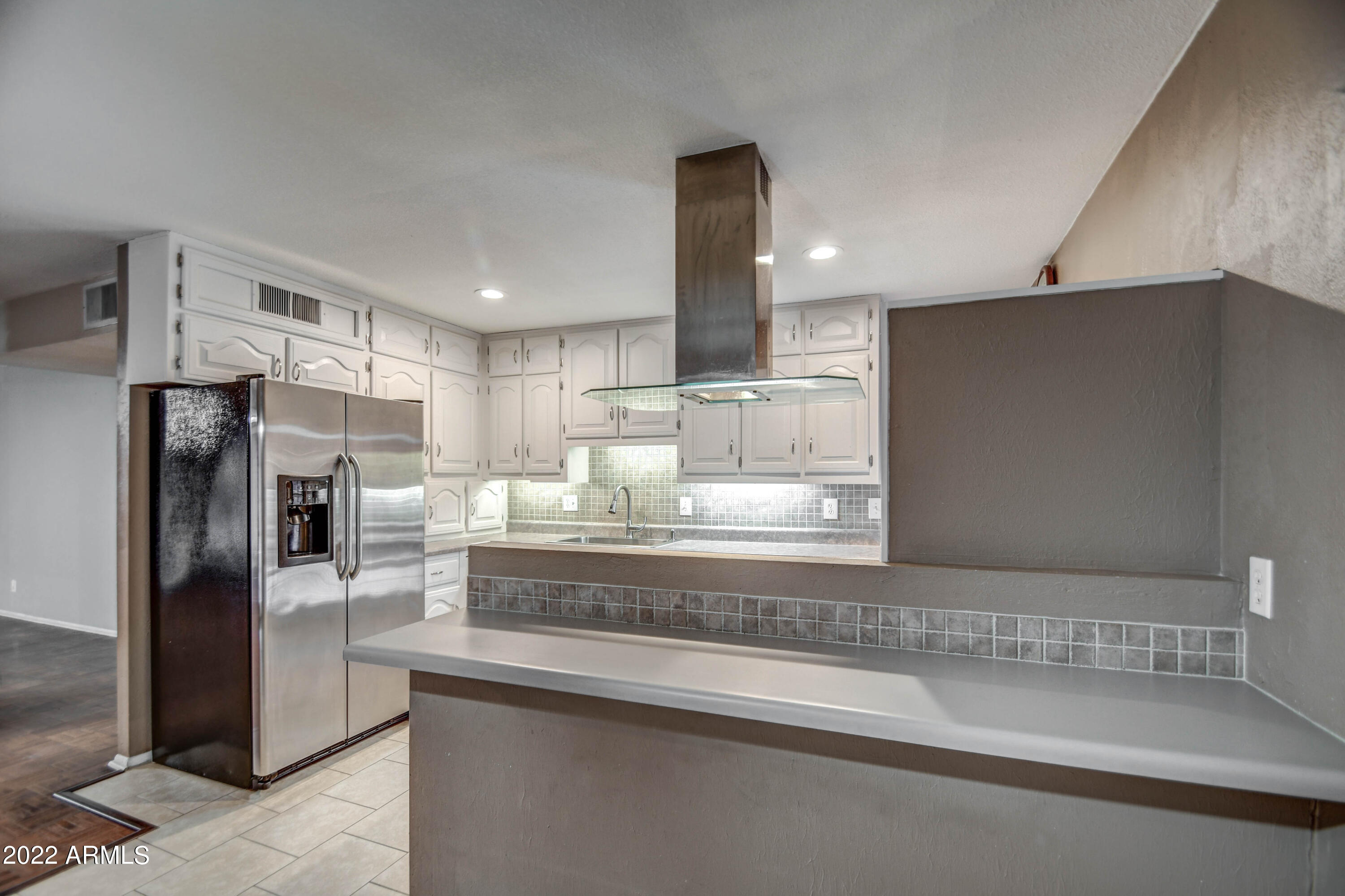 3943 W OCOTILLO Road