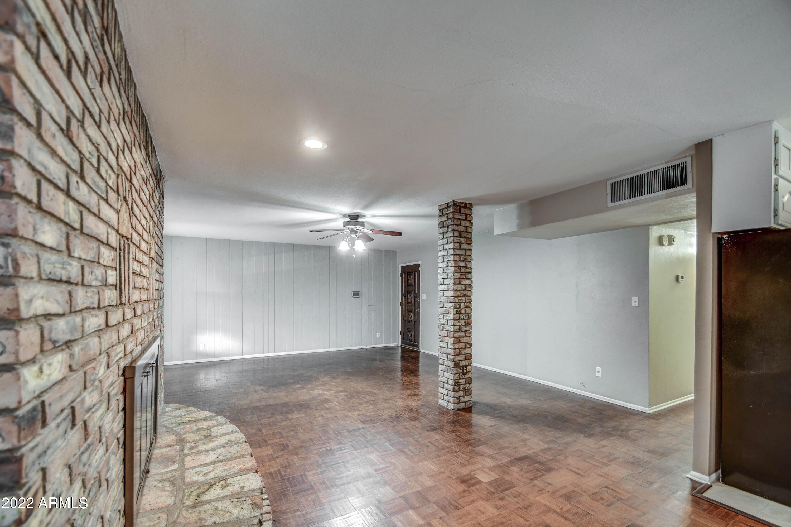 3943 W OCOTILLO Road