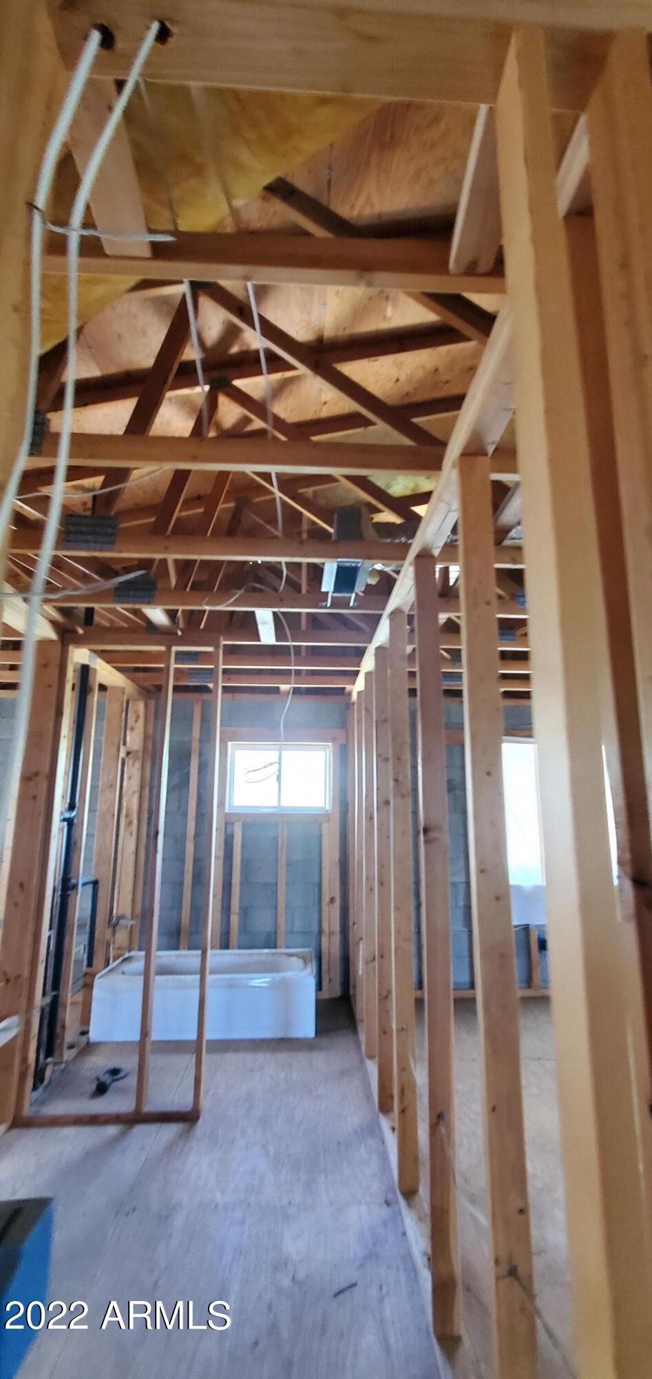 2545 N 29TH Place