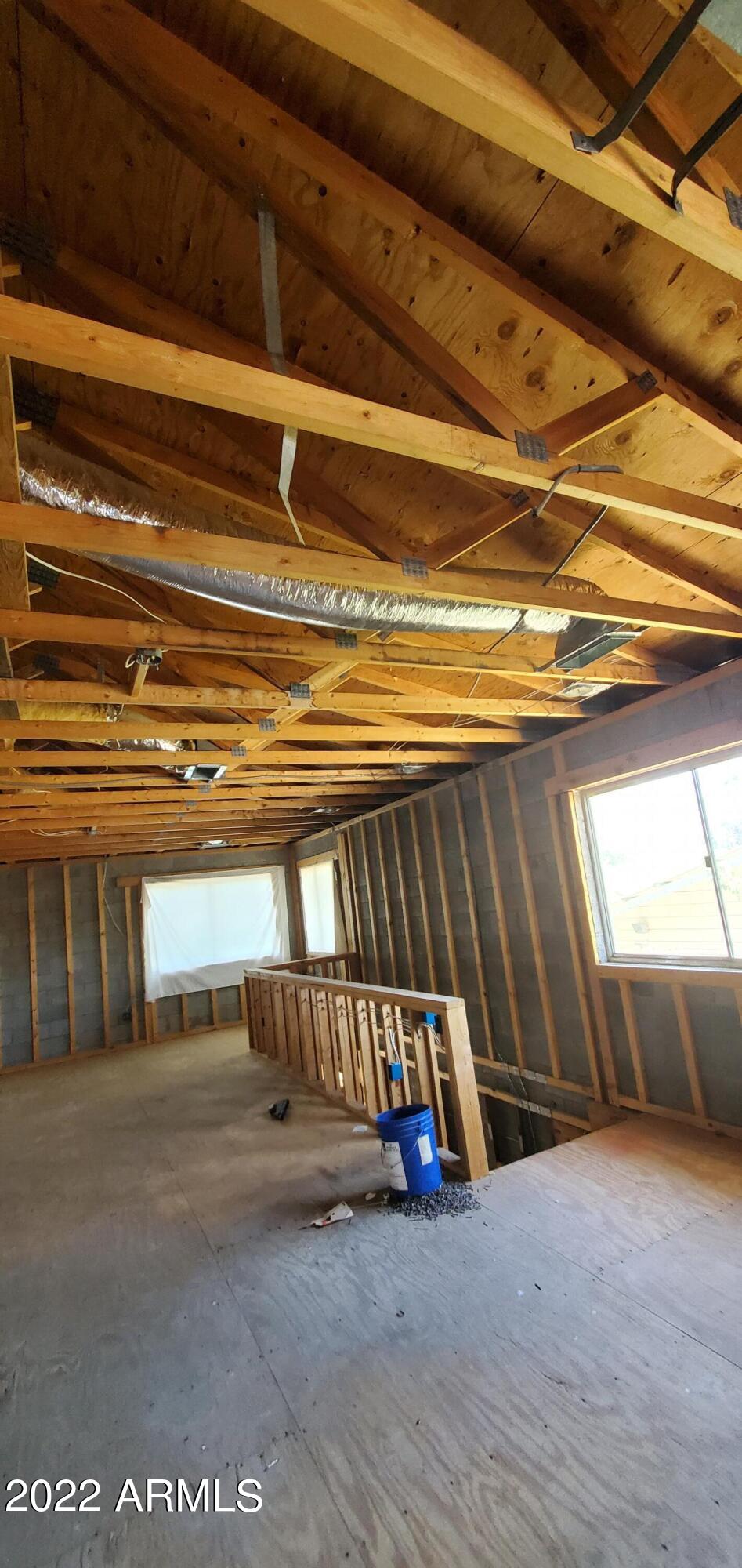 2545 N 29TH Place