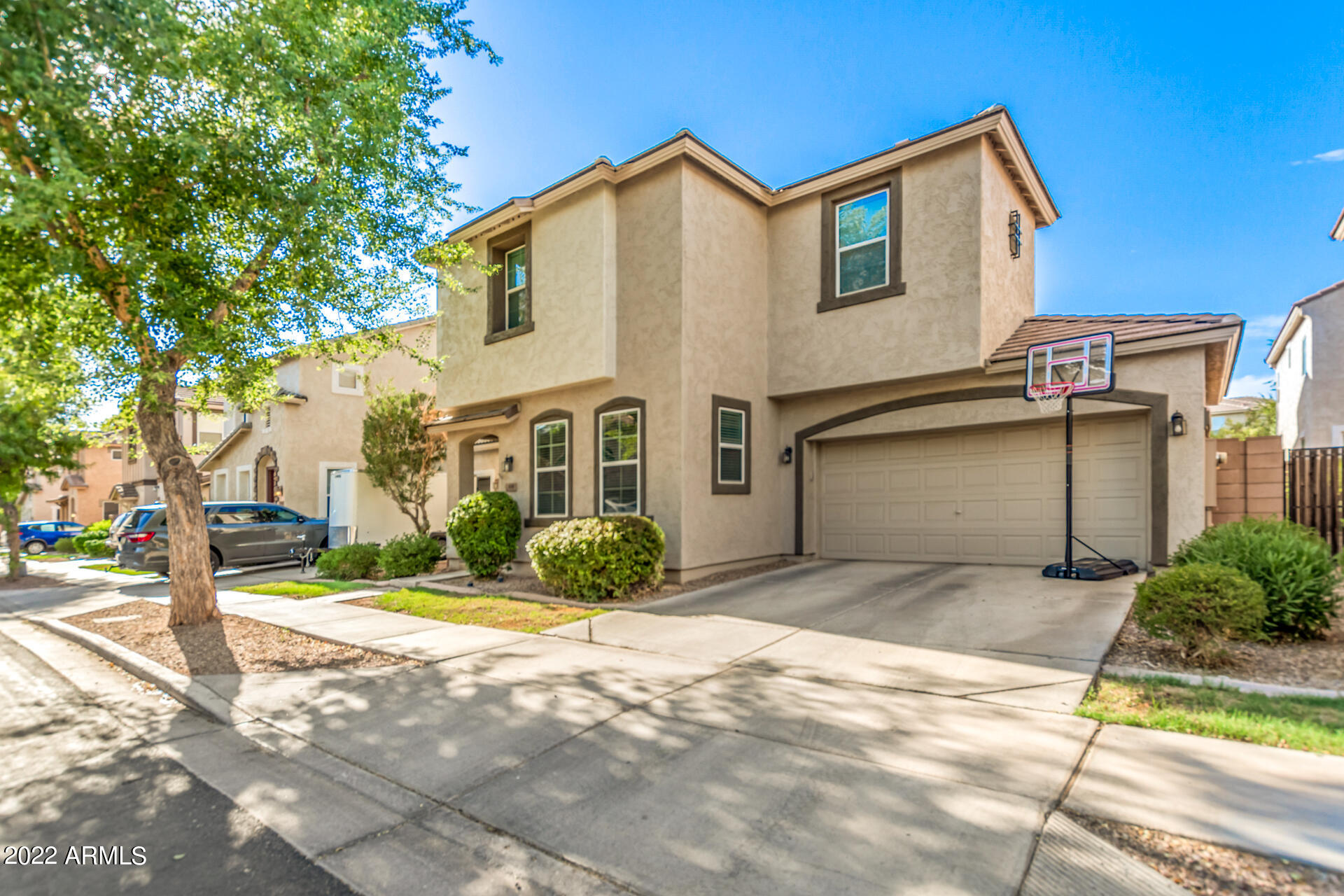 4140 E FAIRBANKS Street