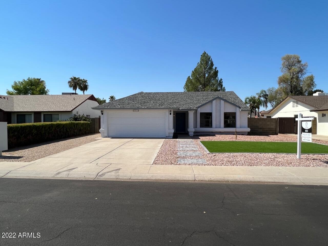4315 E VISTA Drive