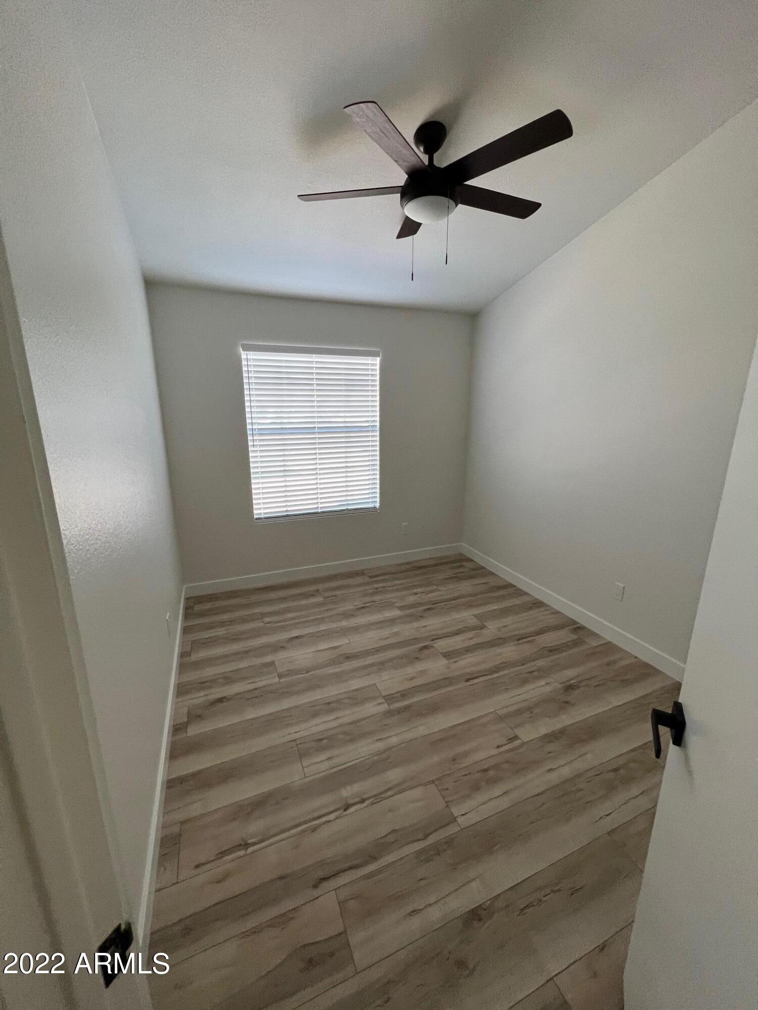 4315 E VISTA Drive