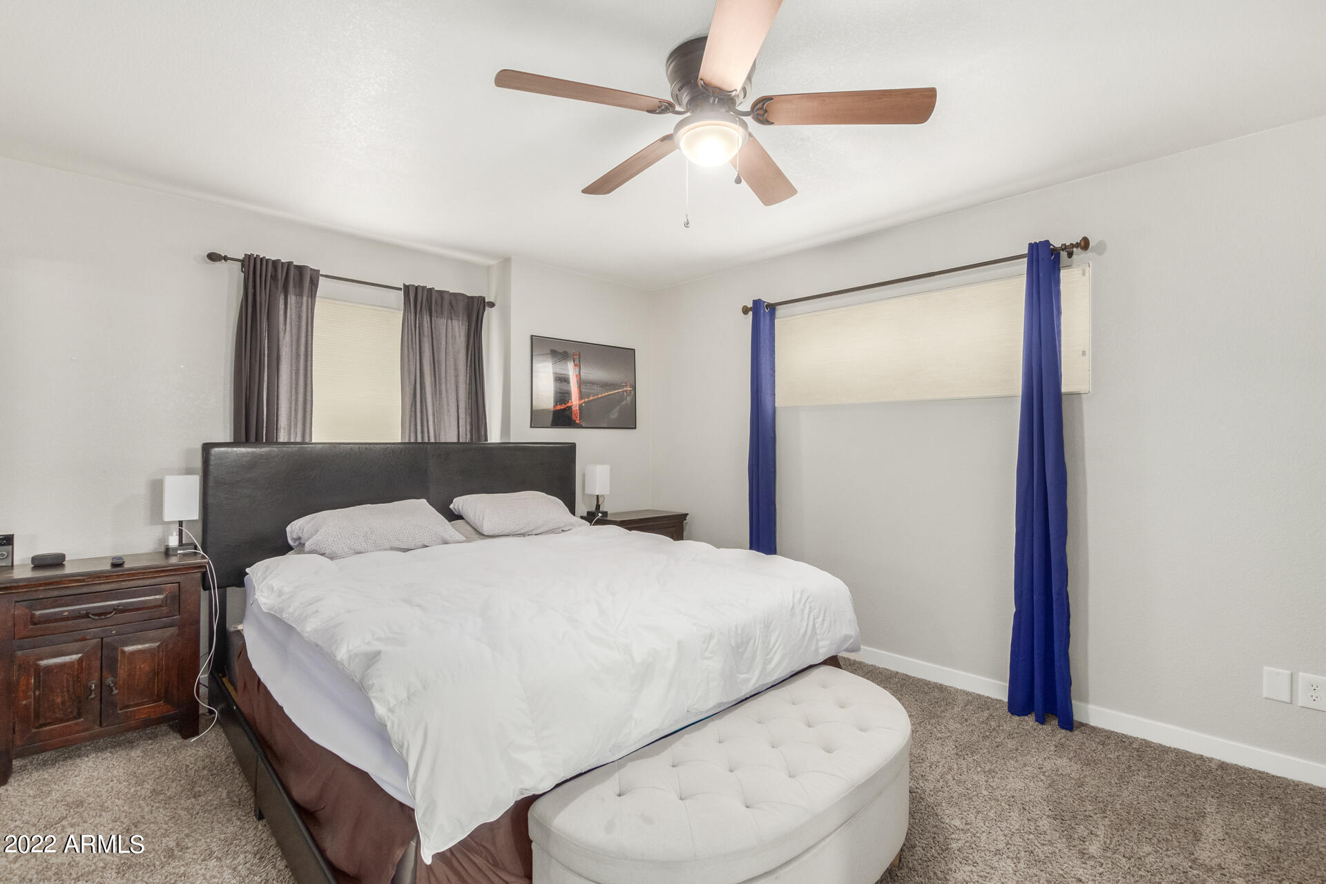 713 E PALOMINO Drive