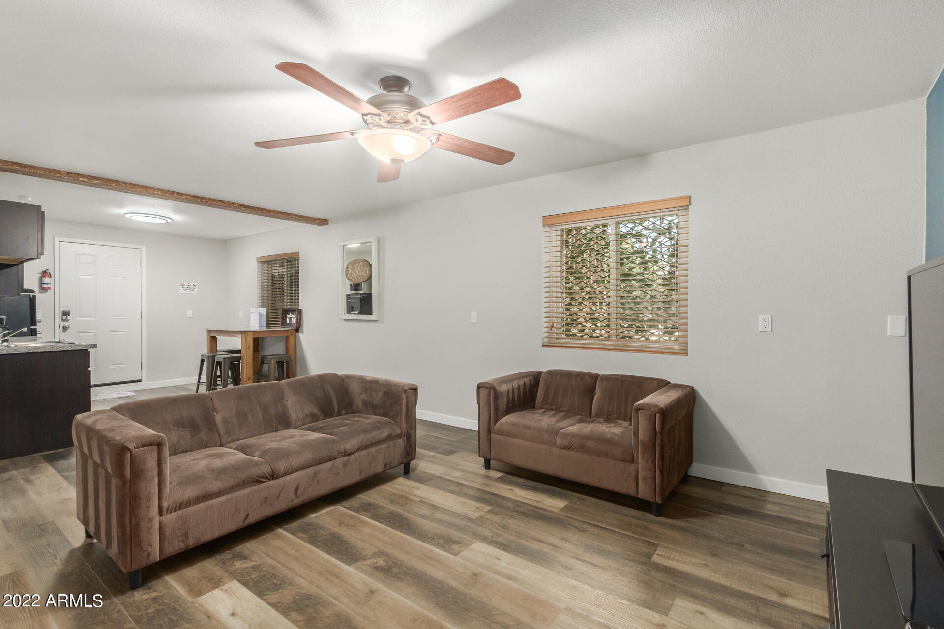 713 E PALOMINO Drive