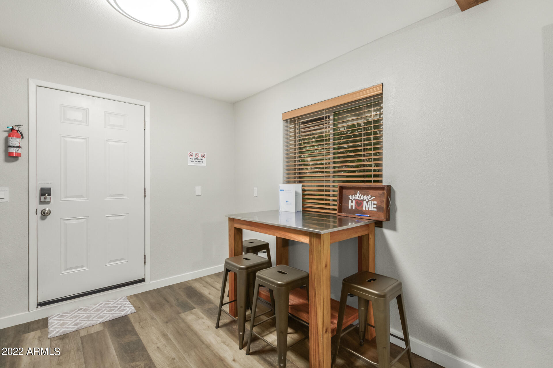 713 E PALOMINO Drive