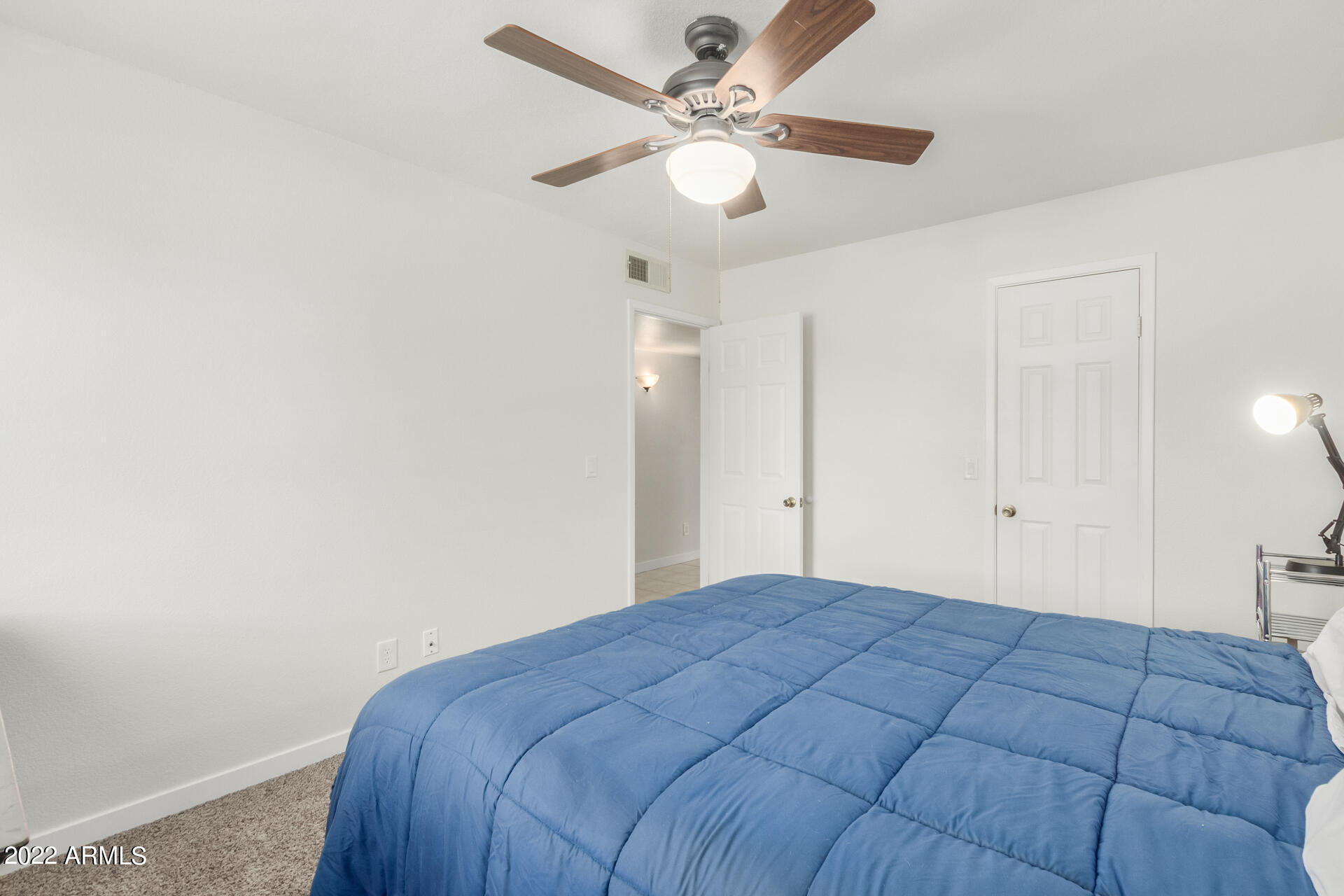 713 E PALOMINO Drive