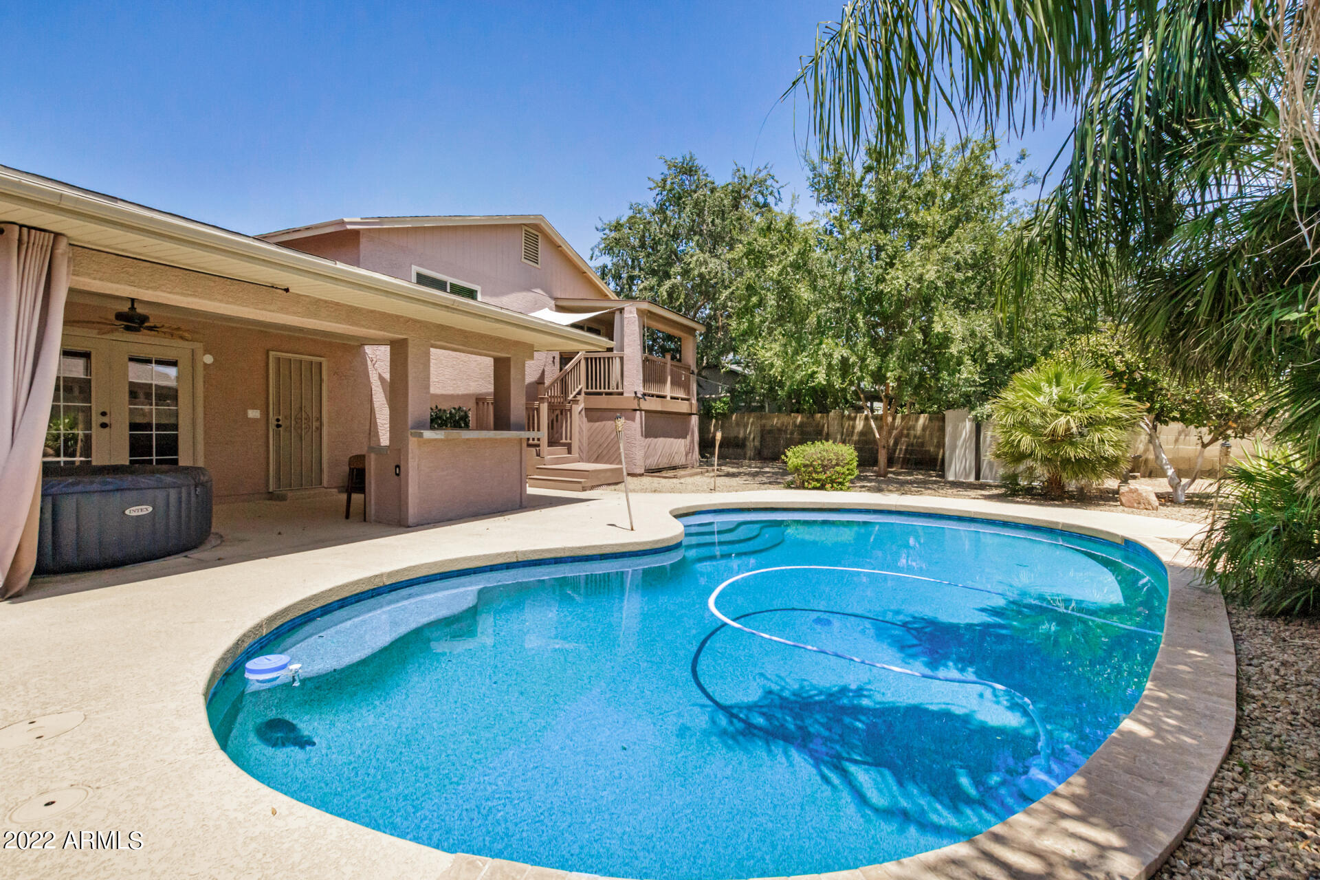 713 E PALOMINO Drive