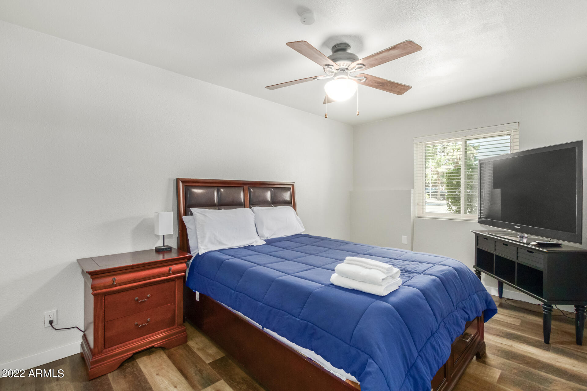 713 E PALOMINO Drive