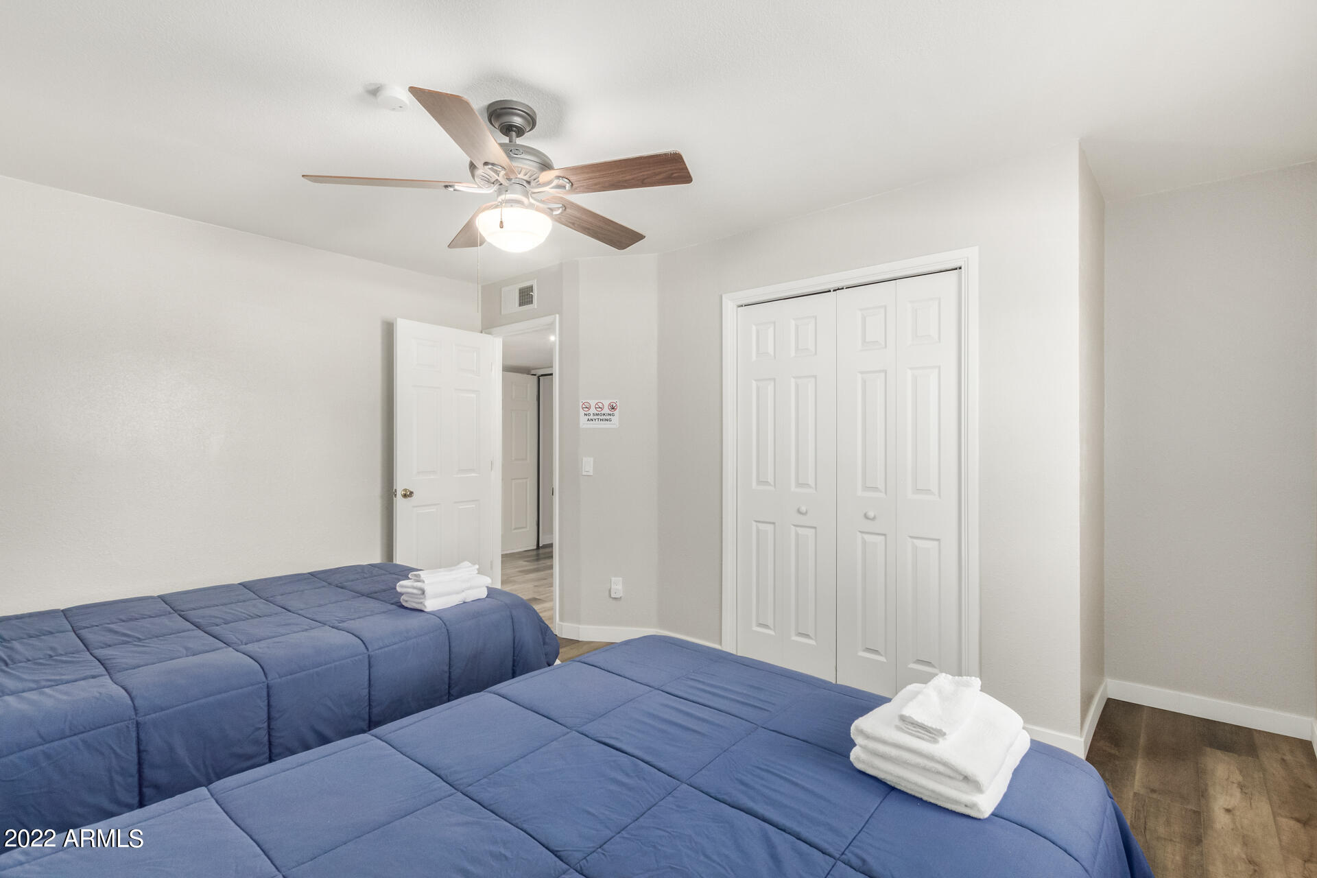 713 E PALOMINO Drive