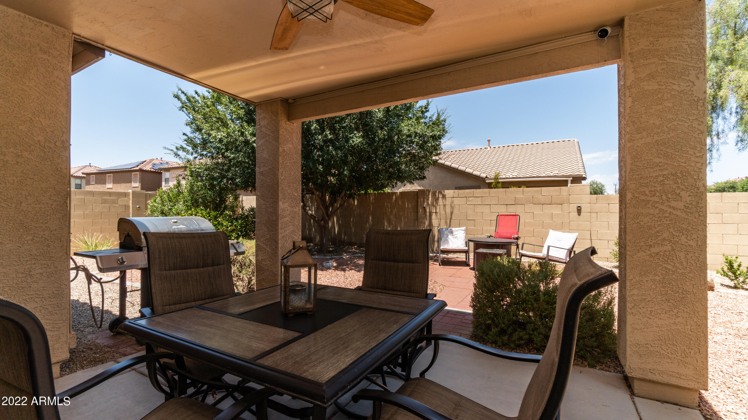 906 E DESERT ROSE Trail