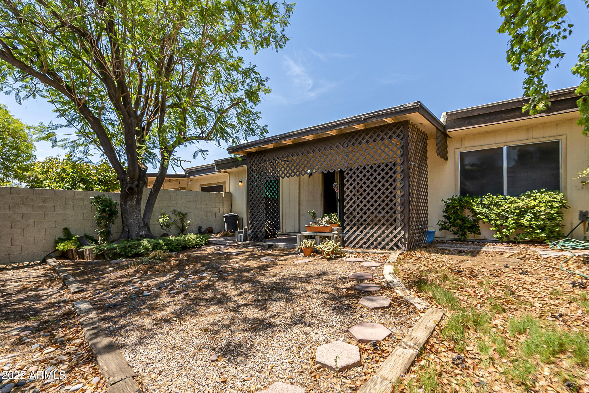 2541 E WAGONER Road
