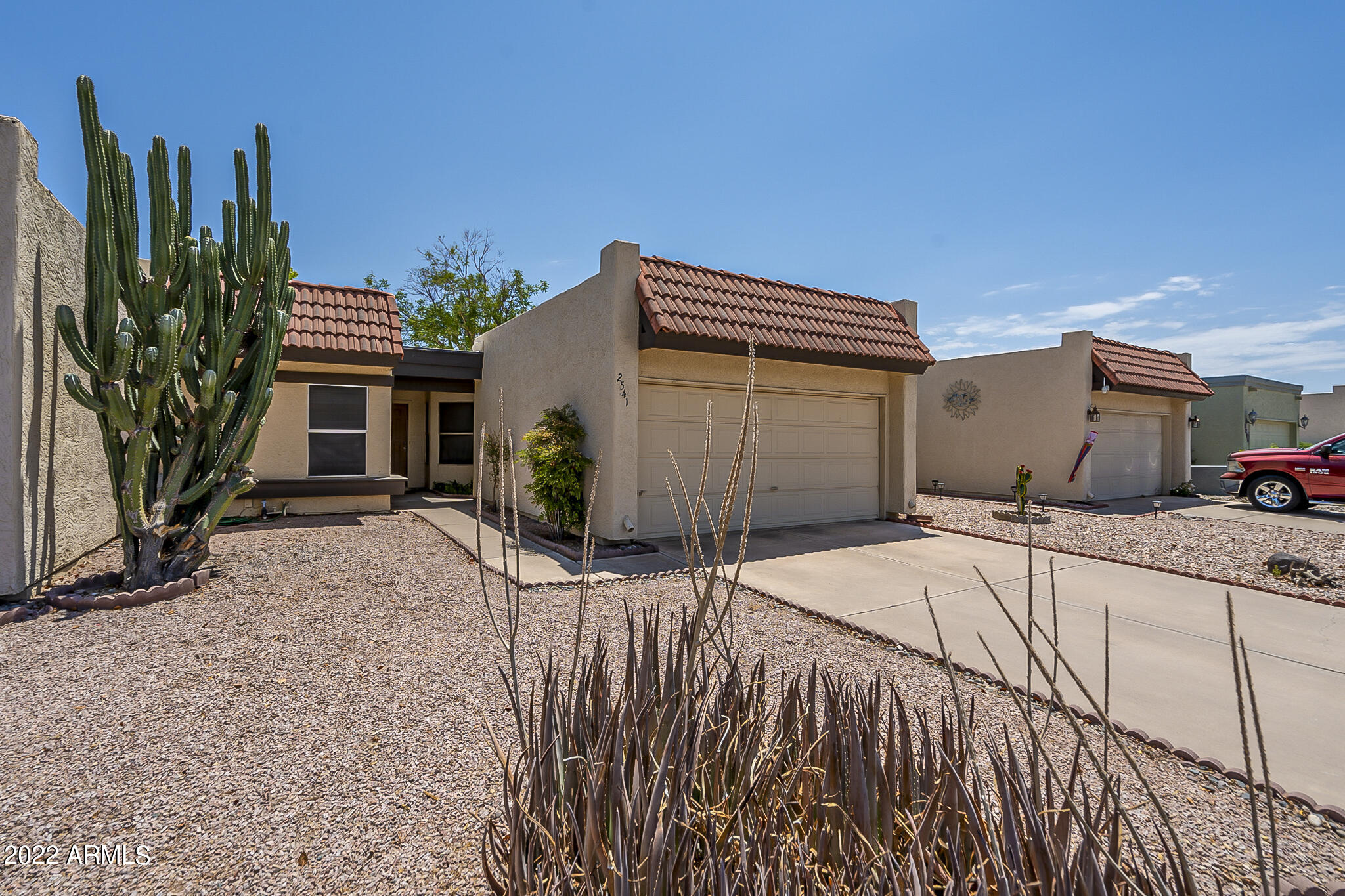 2541 E WAGONER Road