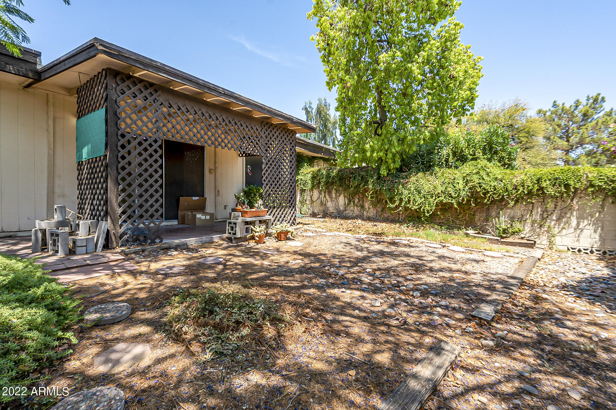 2541 E WAGONER Road