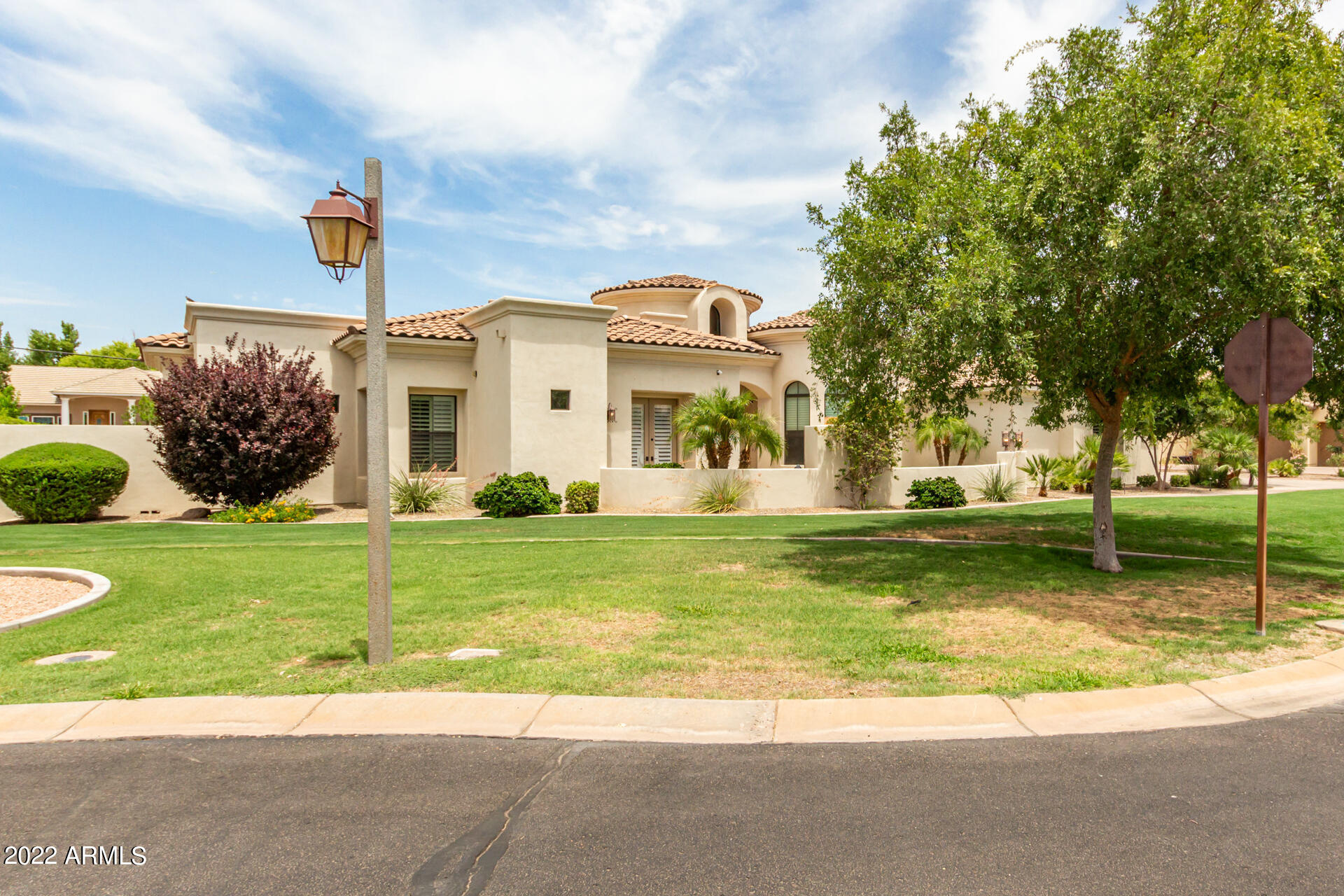3414 E AQUARIUS Court
