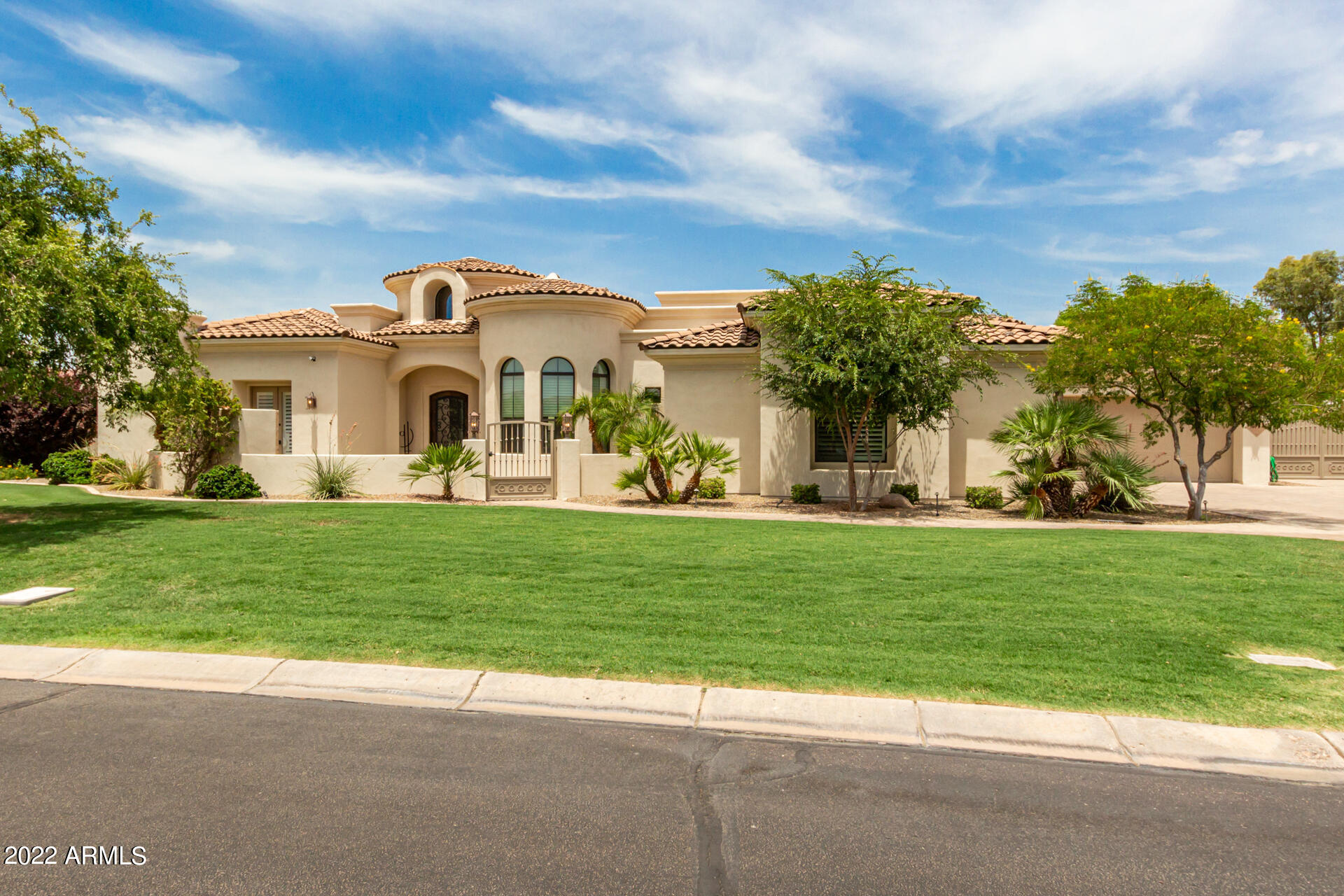 3414 E AQUARIUS Court