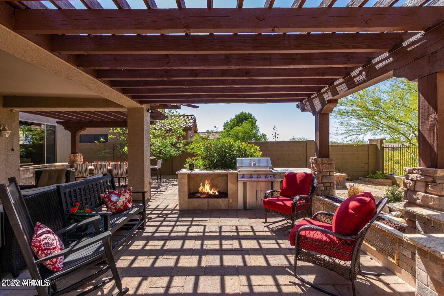 2522 W Coyote Creek Drive