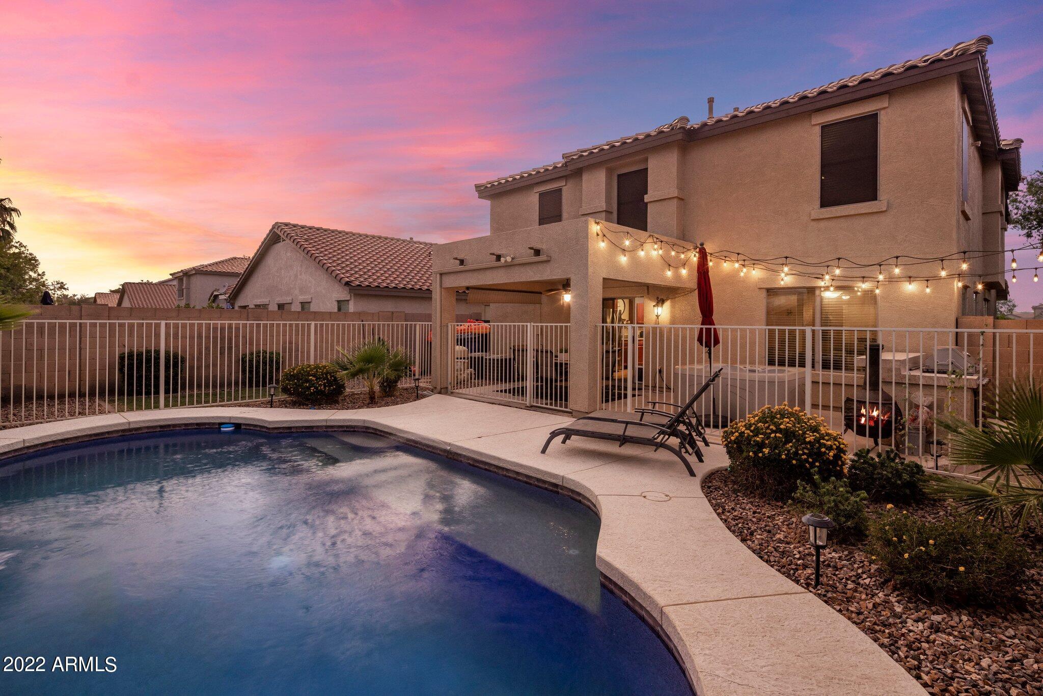 3061 E SANTA ROSA Drive