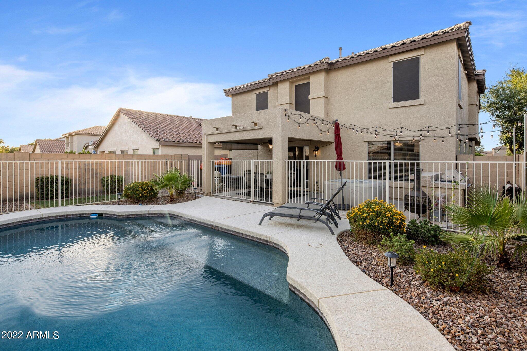 3061 E SANTA ROSA Drive