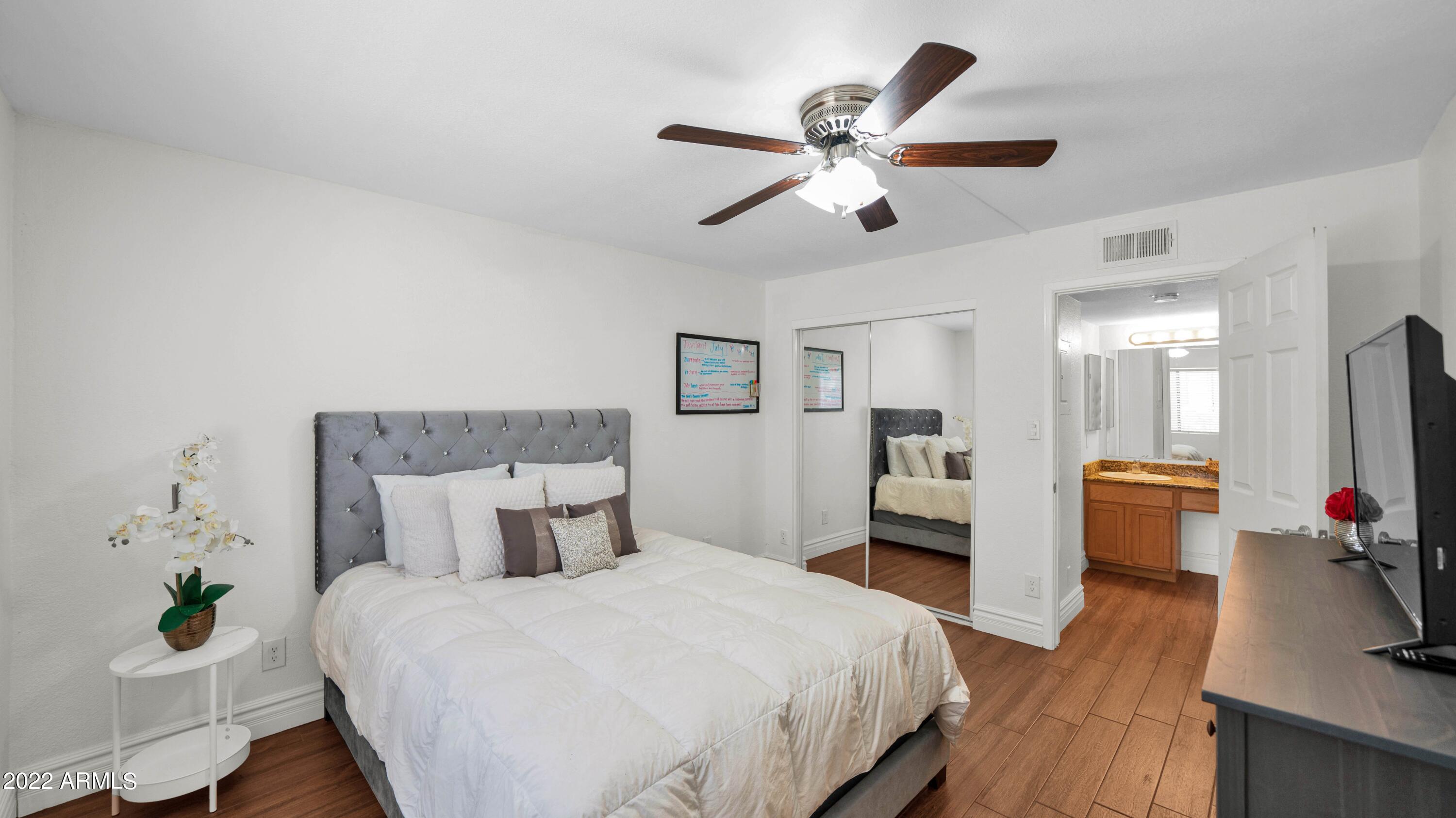 3825 E CAMELBACK Road # 176