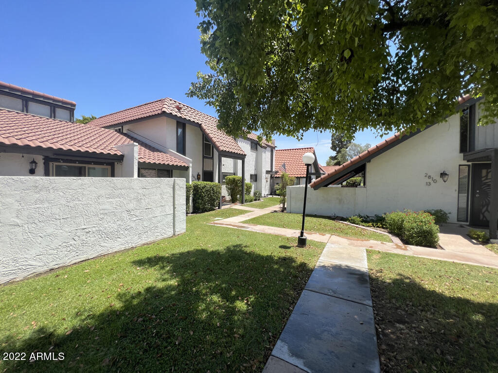 2810 E GLENROSA Avenue # 19