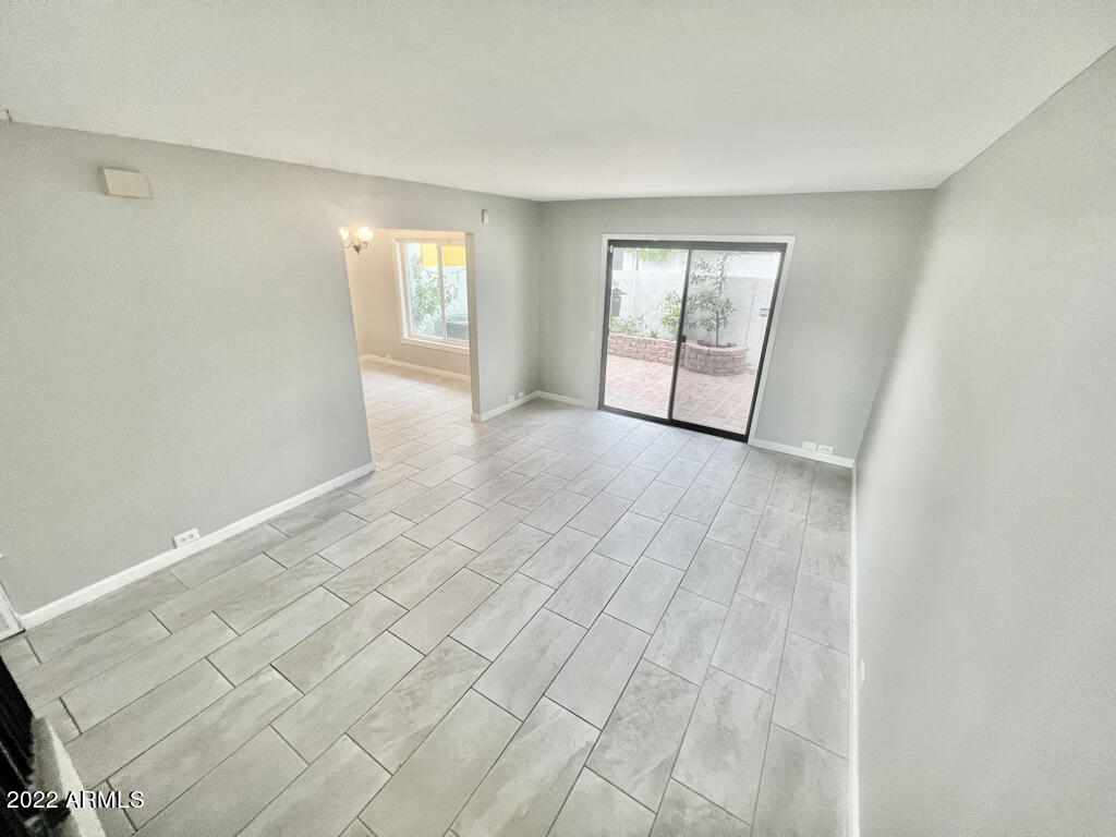 2810 E GLENROSA Avenue # 19