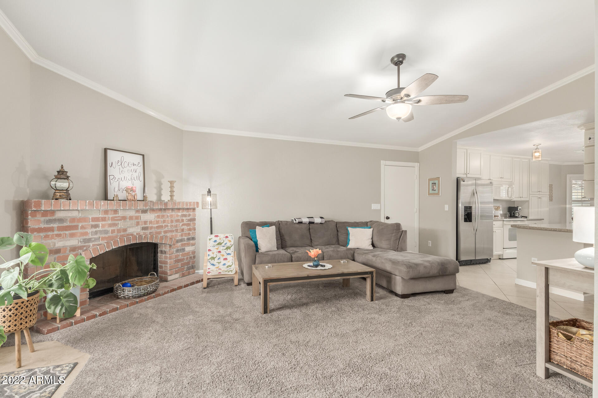 121 E CAMPO BELLO Drive
