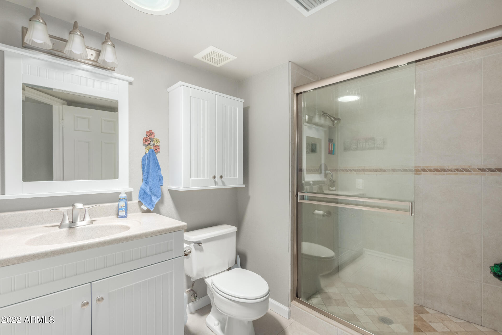 121 E CAMPO BELLO Drive