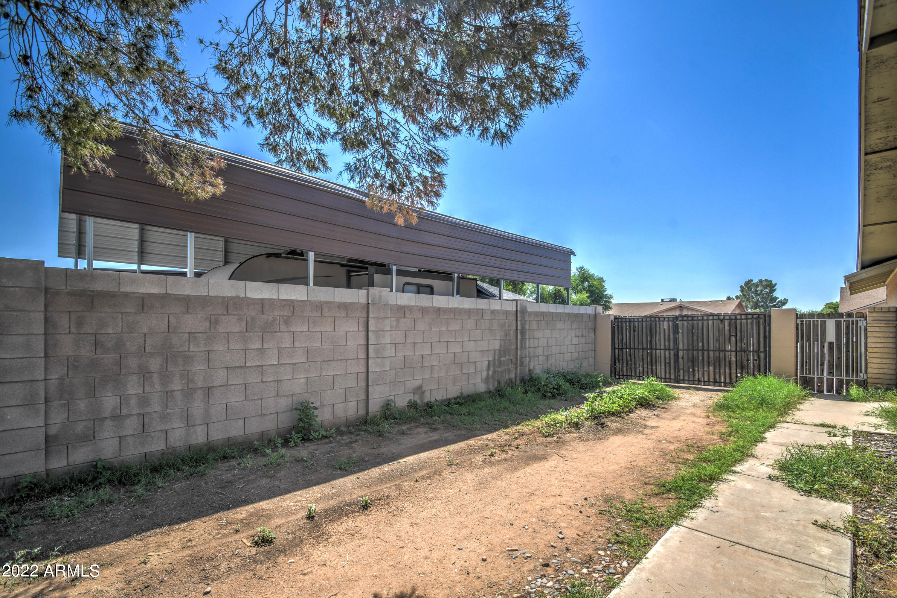 5818 W MONTE CRISTO Avenue