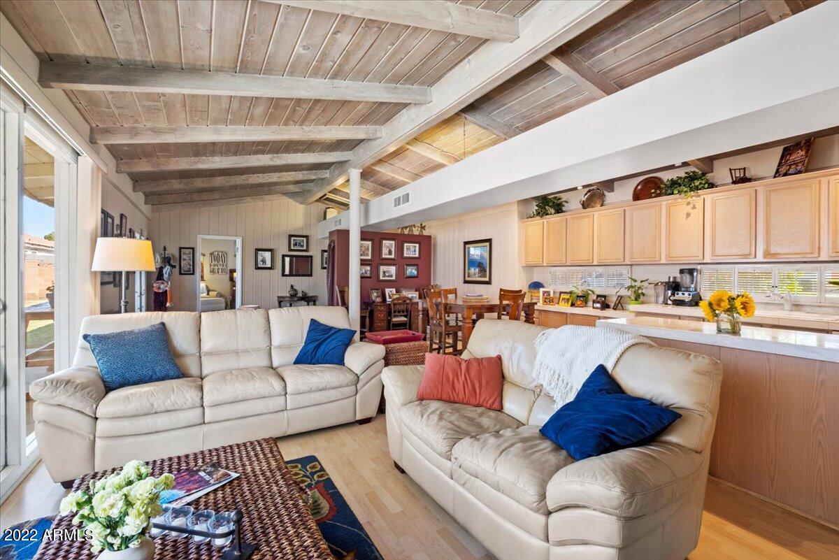 6600 N 10TH Street