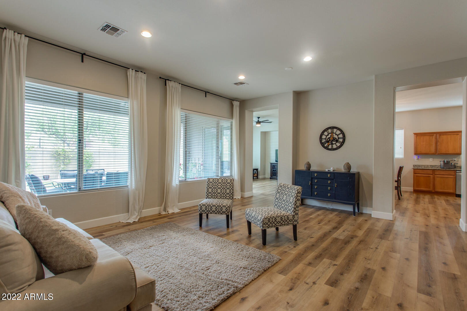 2244 W WHITMAN Court
