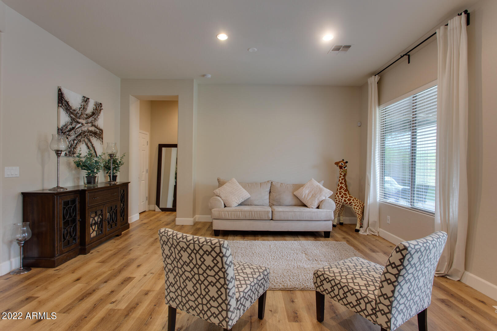 2244 W WHITMAN Court