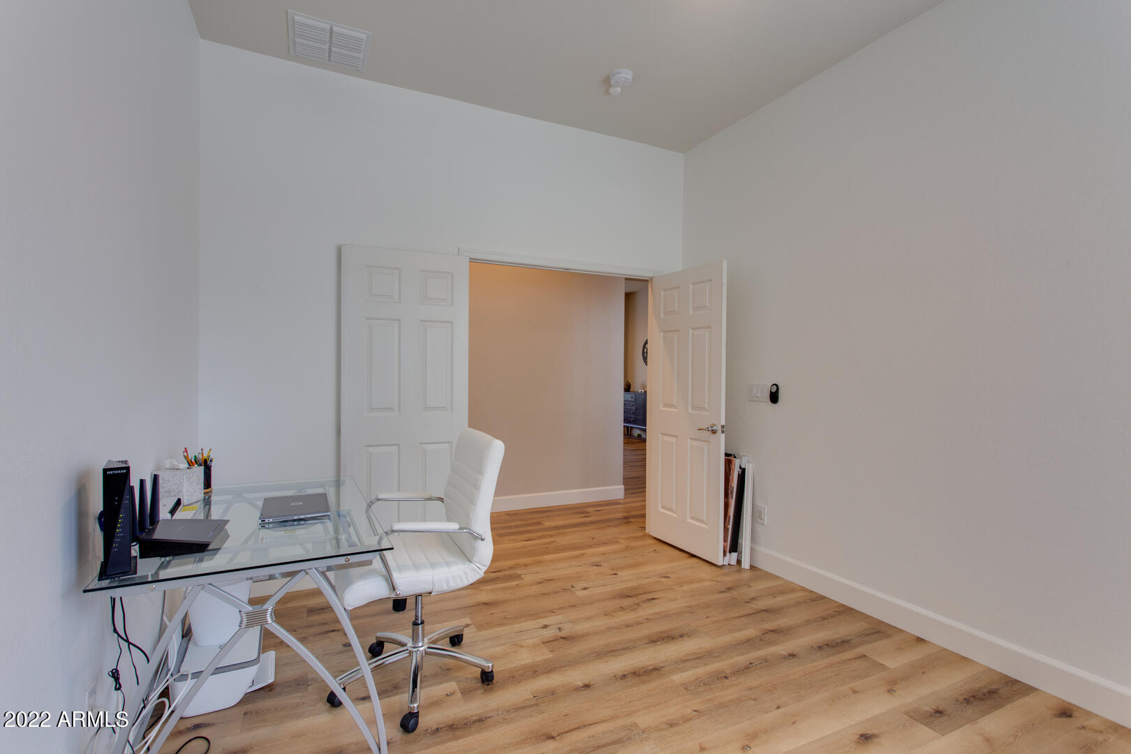 2244 W WHITMAN Court