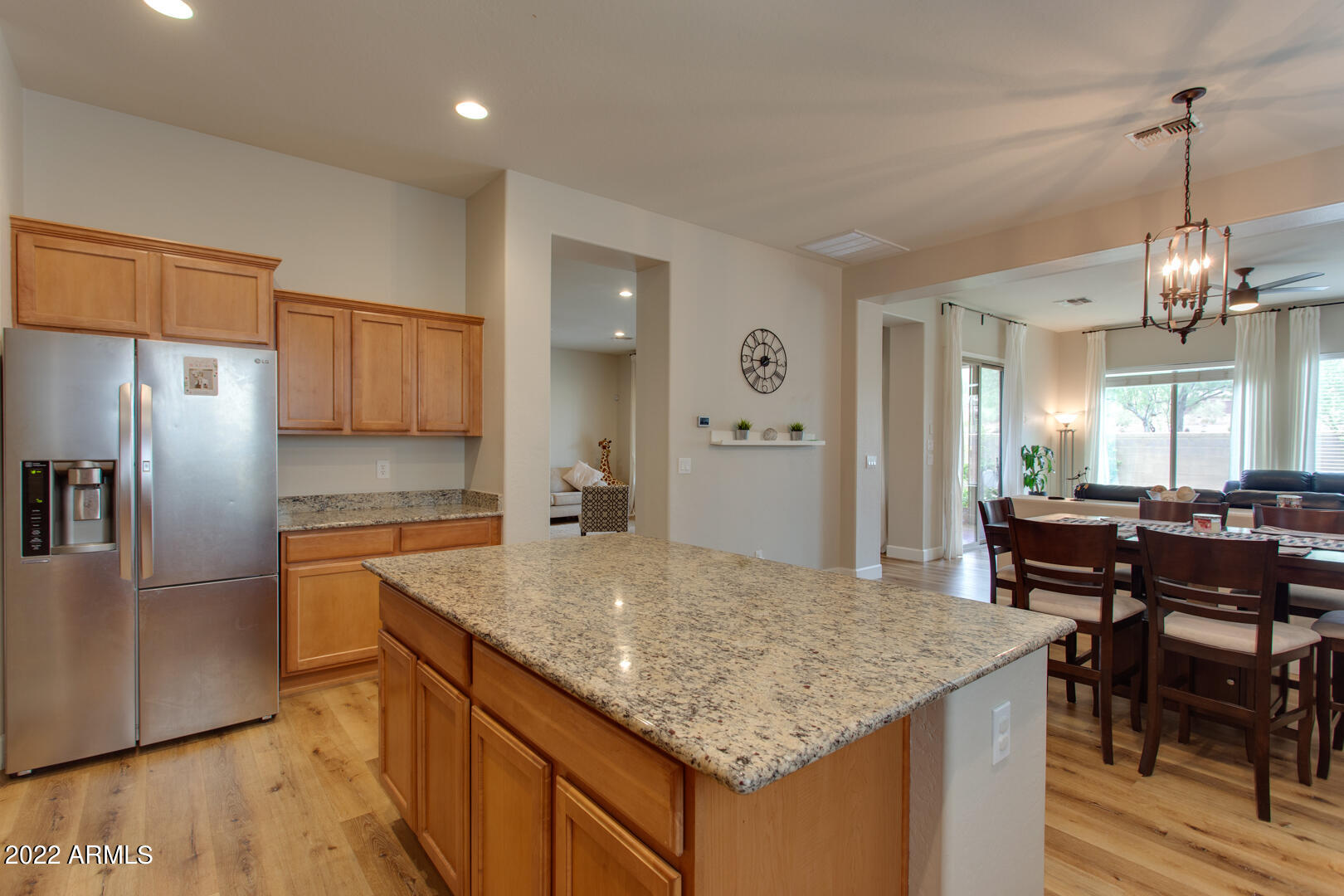 2244 W WHITMAN Court