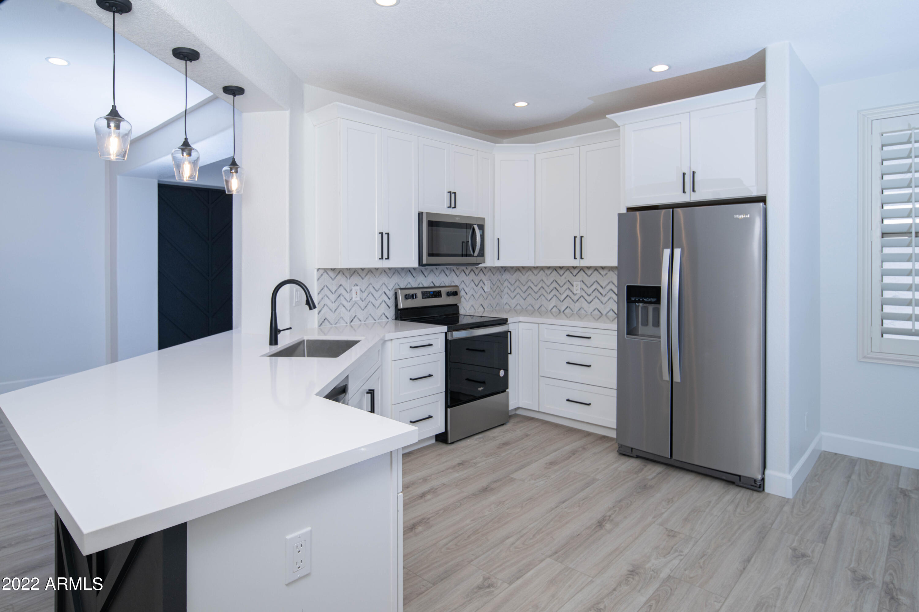 15221 N CLUBGATE Drive # 2023
